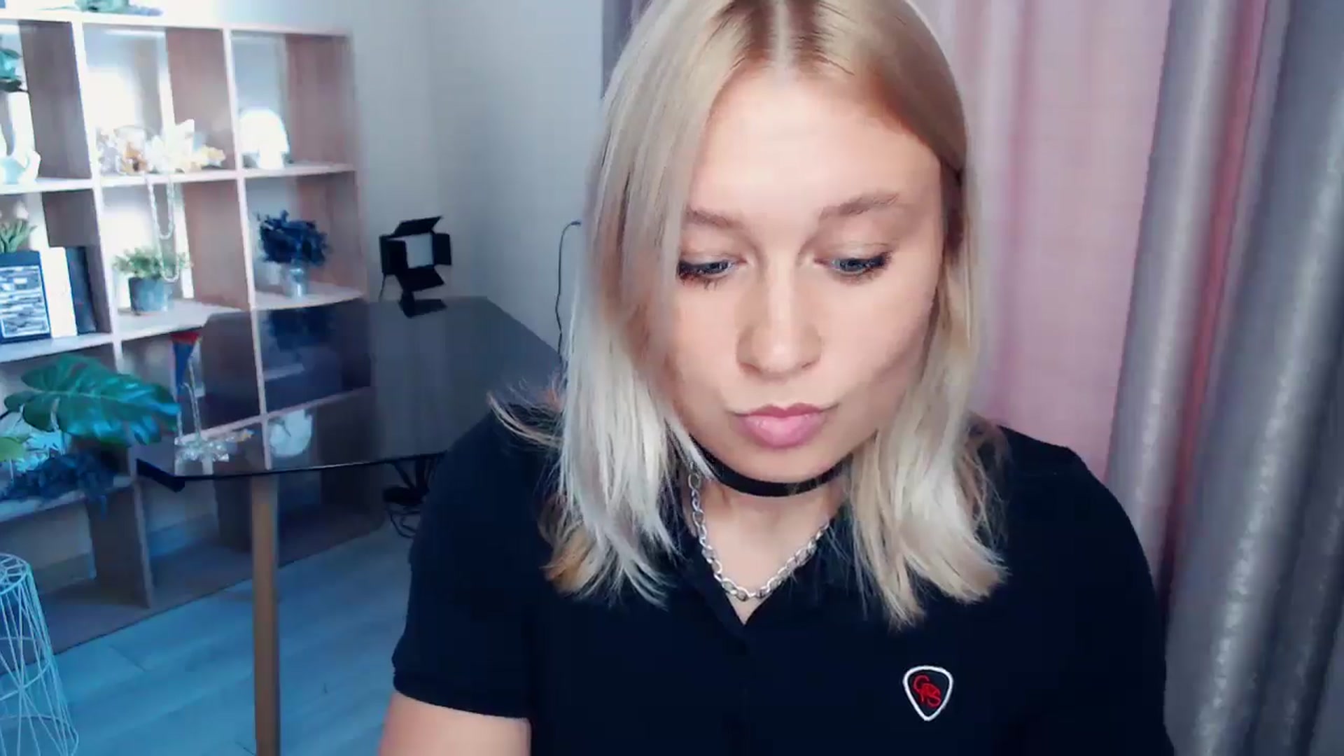 Gallery image thumbnail from Kukla_kolduna's myfreecams stream on, 08/28/2025, 15:51 image 16 of 20