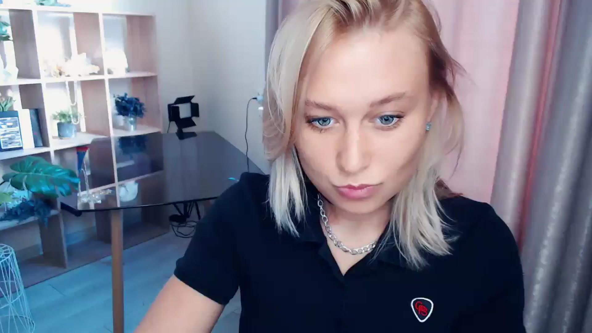Gallery image thumbnail from Kukla_kolduna's myfreecams stream on, 08/28/2025, 15:51 image 2 of 20