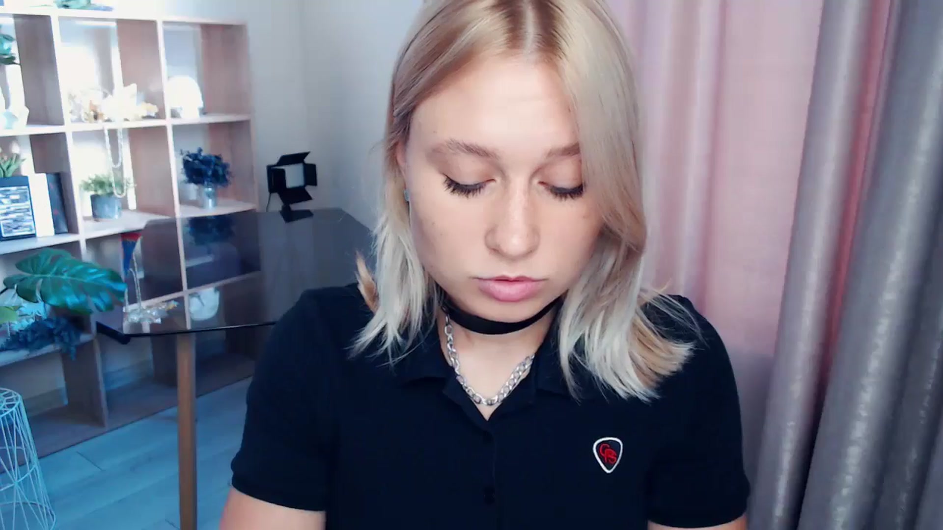 Gallery image thumbnail from Kukla_kolduna's myfreecams stream on, 08/28/2025, 15:51 image 9 of 20