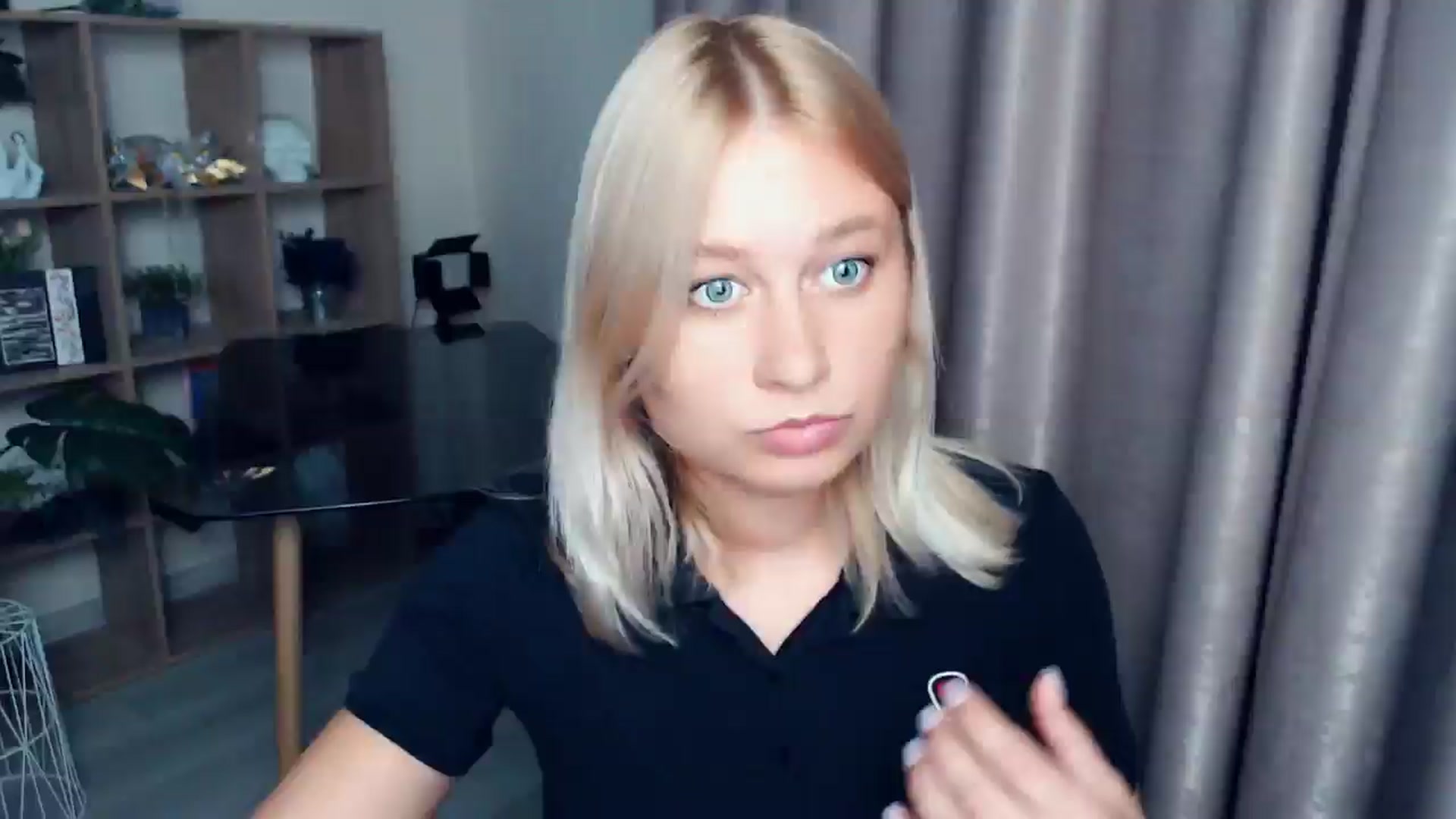 Gallery image thumbnail from Kukla_kolduna's myfreecams stream on, 08/28/2025, 18:05 image 10 of 20