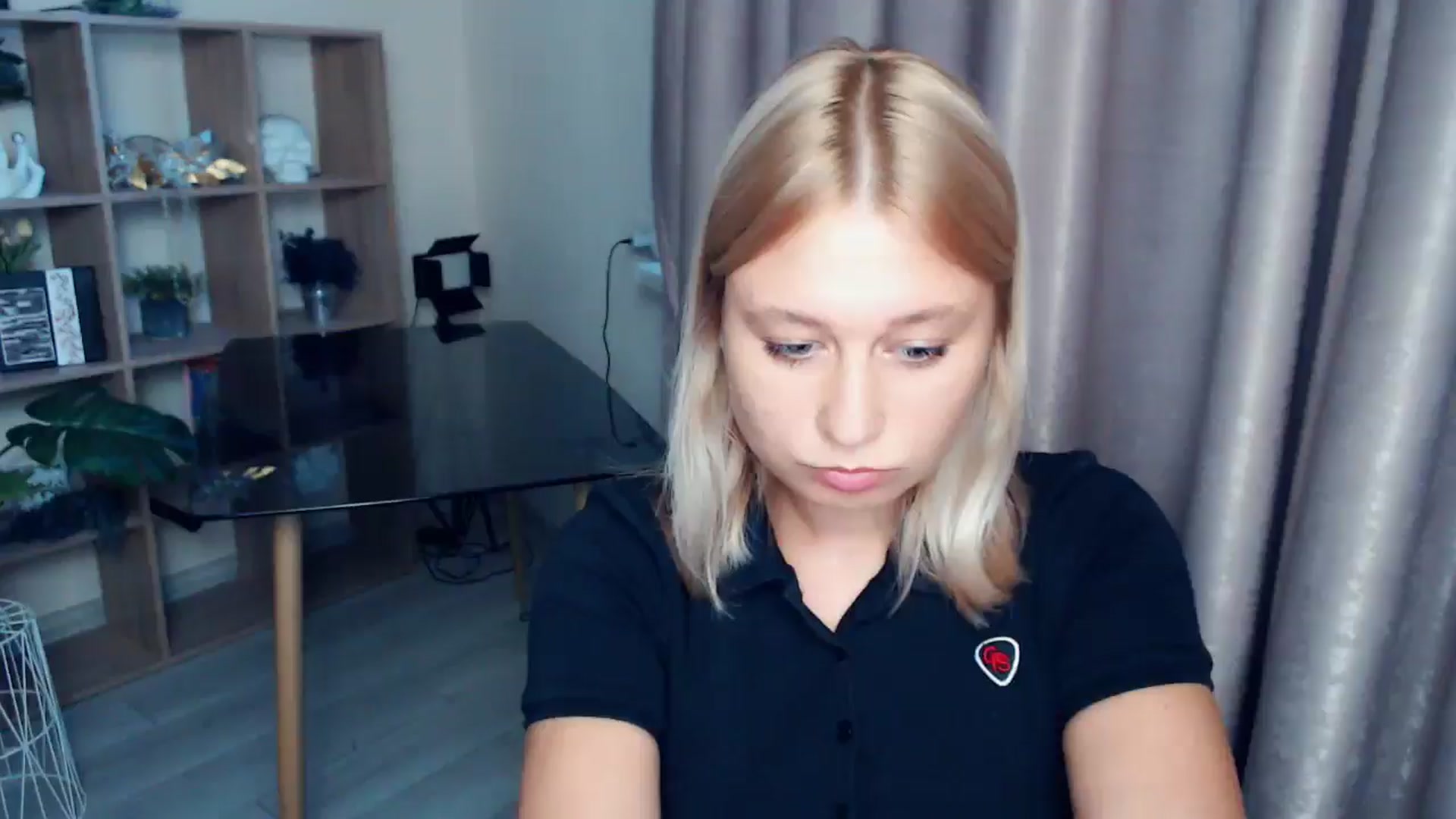 Gallery image thumbnail from Kukla_kolduna's myfreecams stream on, 08/28/2025, 18:05 image 6 of 20