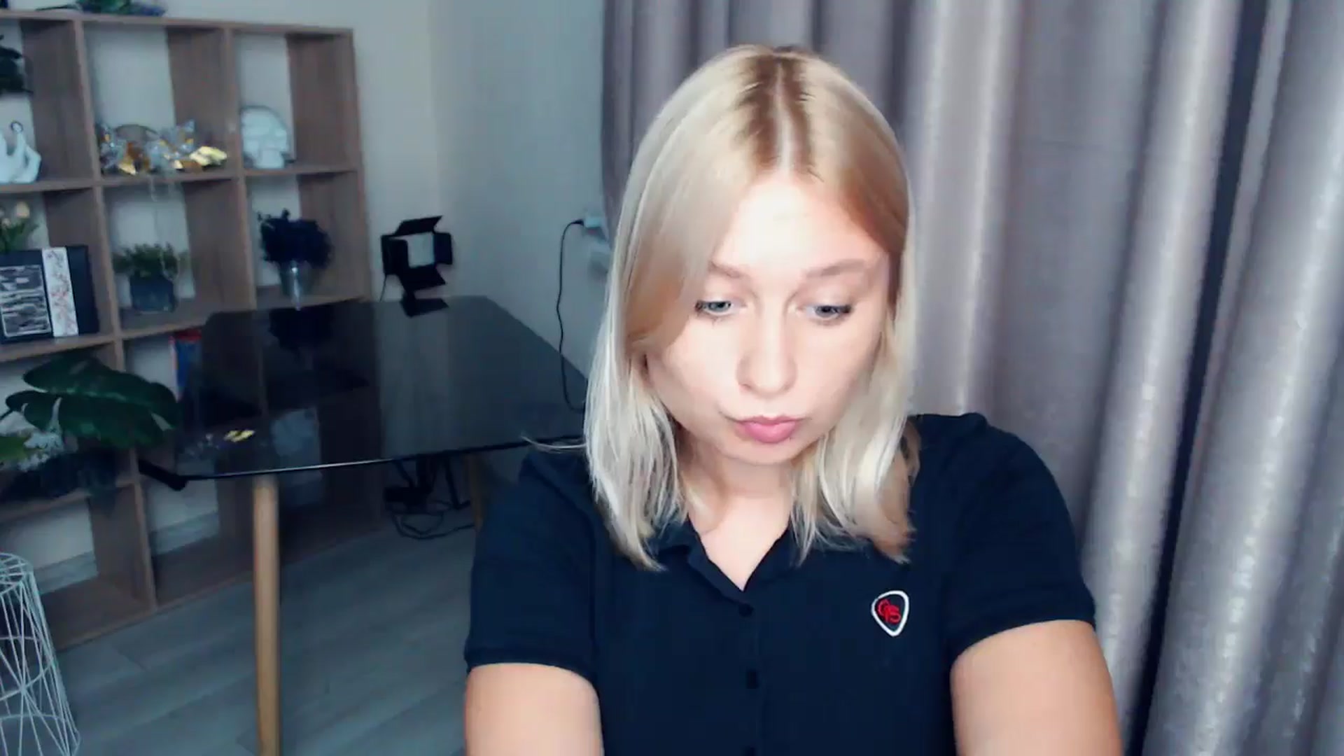 Gallery image thumbnail from Kukla_kolduna's myfreecams stream on, 08/28/2025, 18:05 image 9 of 20