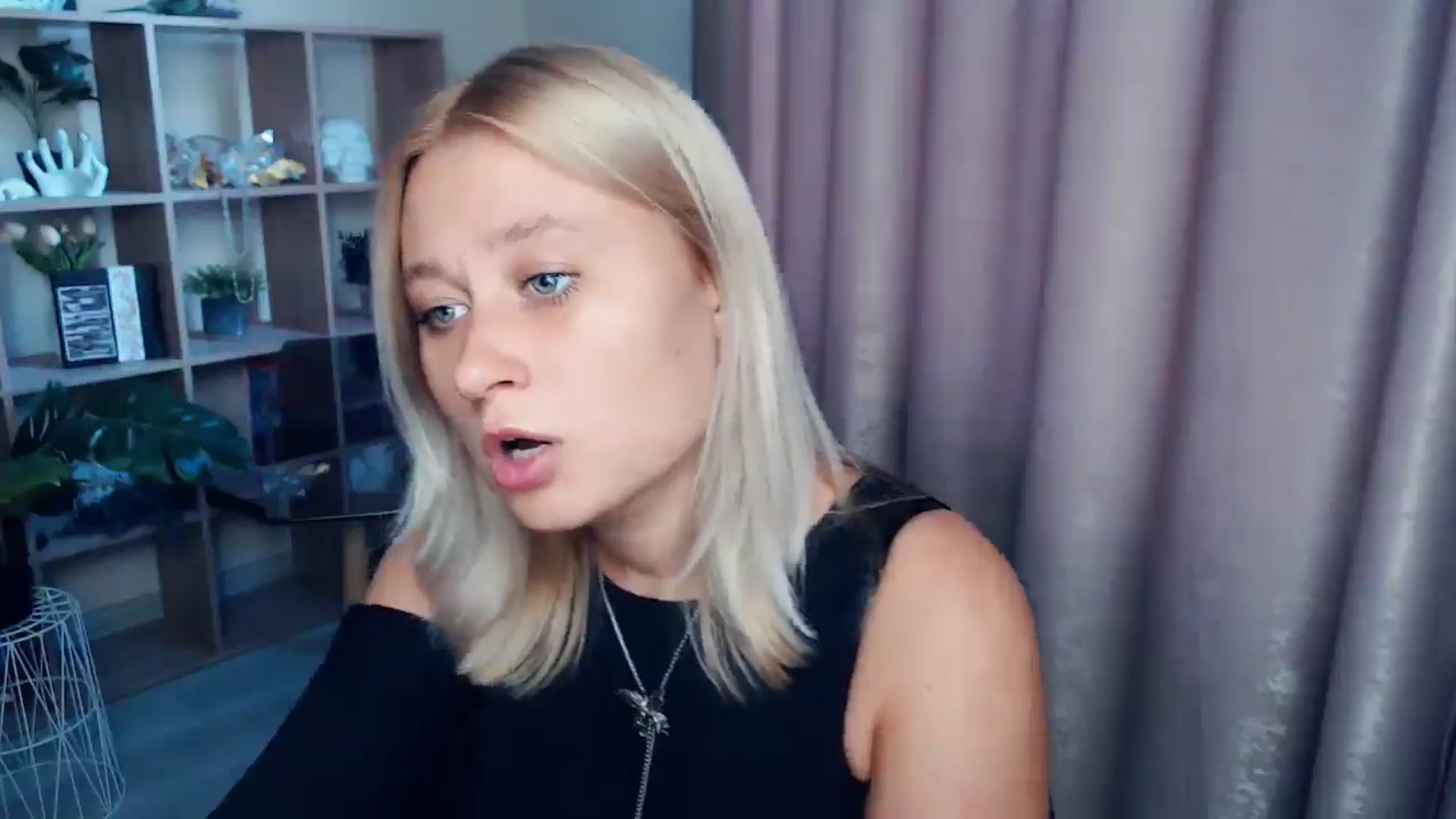 Gallery image thumbnail from Kukla_kolduna's myfreecams stream on, 08/29/2025, 16:39 image 18 of 20