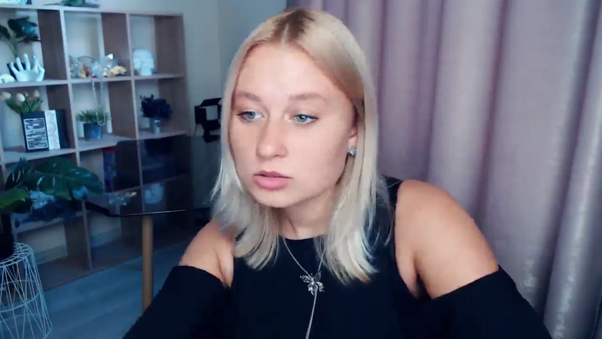 Gallery image thumbnail from Kukla_kolduna's myfreecams stream on, 08/29/2025, 16:39 image 17 of 20