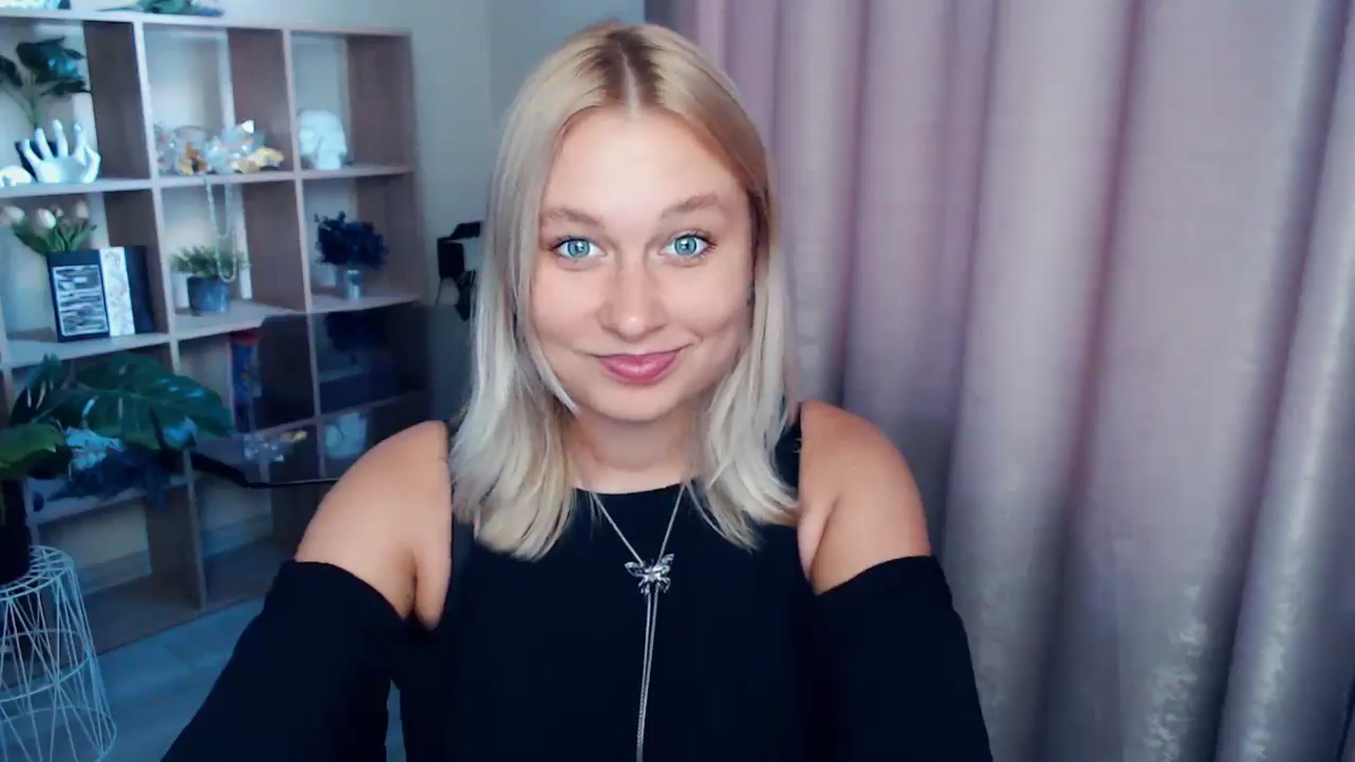 Gallery image thumbnail from Kukla_kolduna's myfreecams stream on, 08/29/2025, 16:39 image 15 of 20