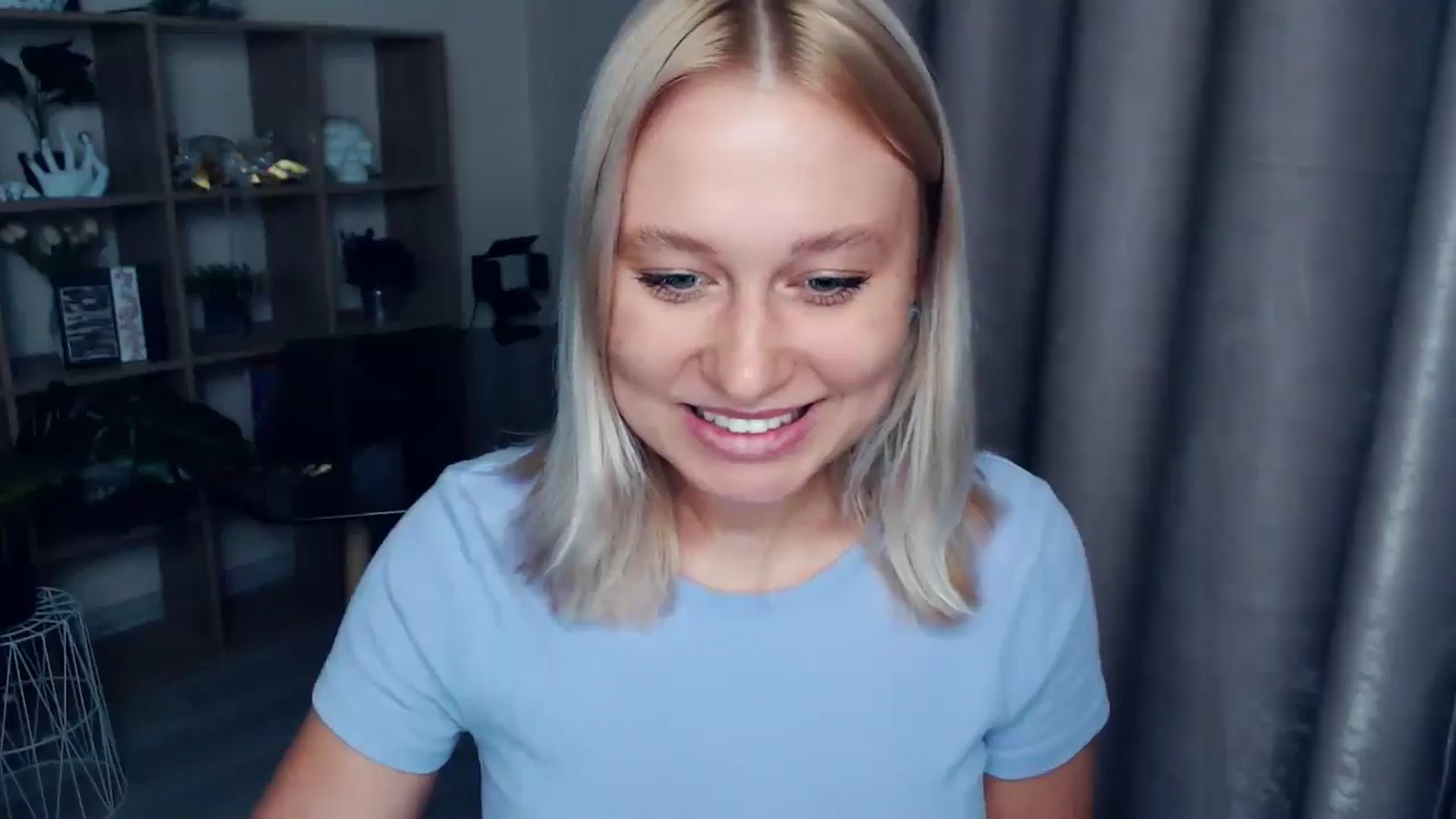 Gallery image thumbnail from Kukla_kolduna's myfreecams stream on, 08/29/2025, 17:33 image 18 of 20