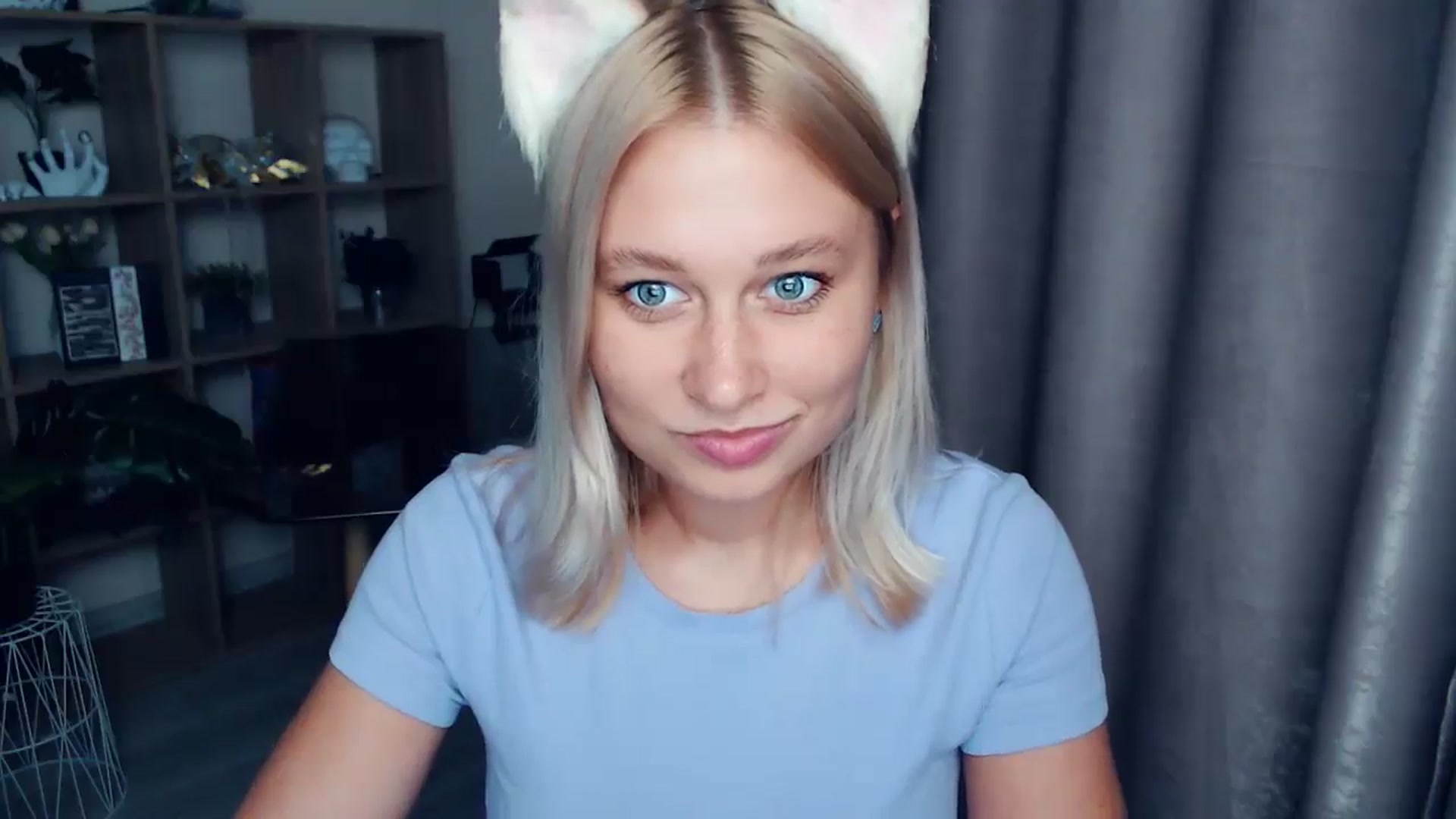 Gallery image thumbnail from Kukla_kolduna's myfreecams stream on, 08/29/2025, 17:33 image 15 of 20