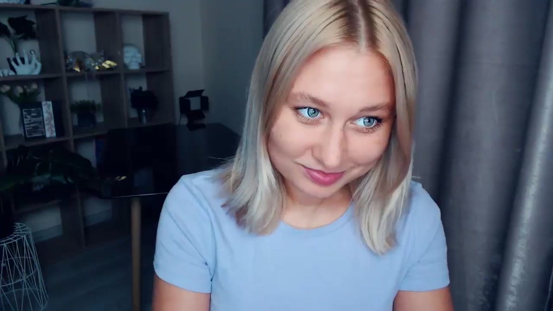 Gallery image thumbnail from Kukla_kolduna's myfreecams stream on, 08/29/2025, 17:33 image 17 of 20