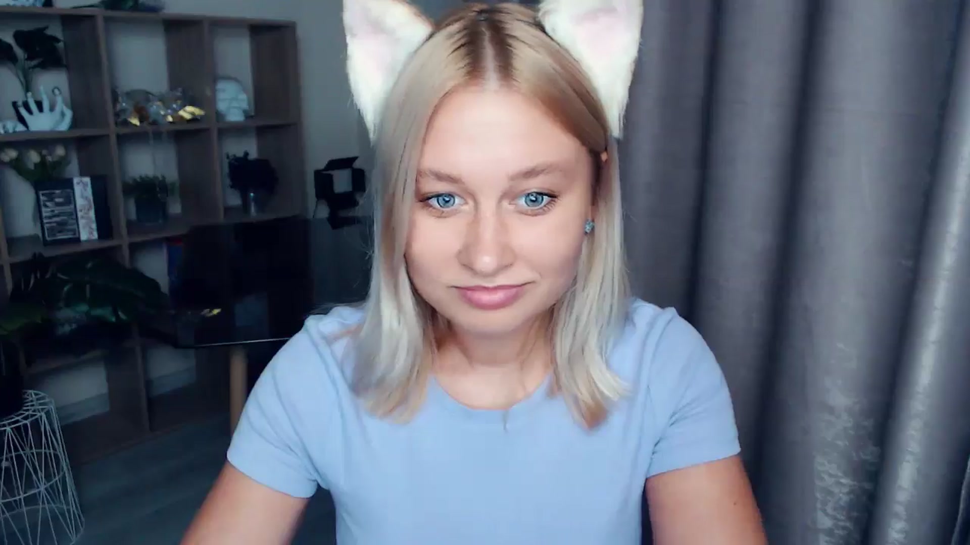Gallery image thumbnail from Kukla_kolduna's myfreecams stream on, 08/29/2025, 17:33 image 14 of 20