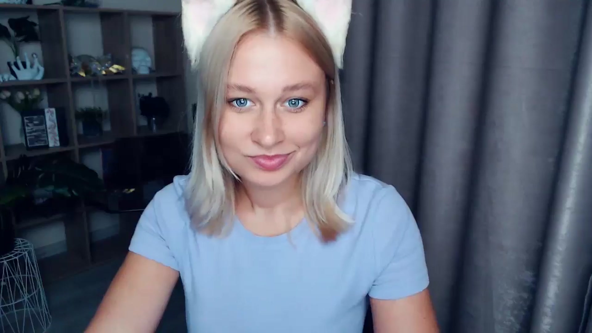 Gallery image thumbnail from Kukla_kolduna's myfreecams stream on, 08/29/2025, 17:33 image 11 of 20