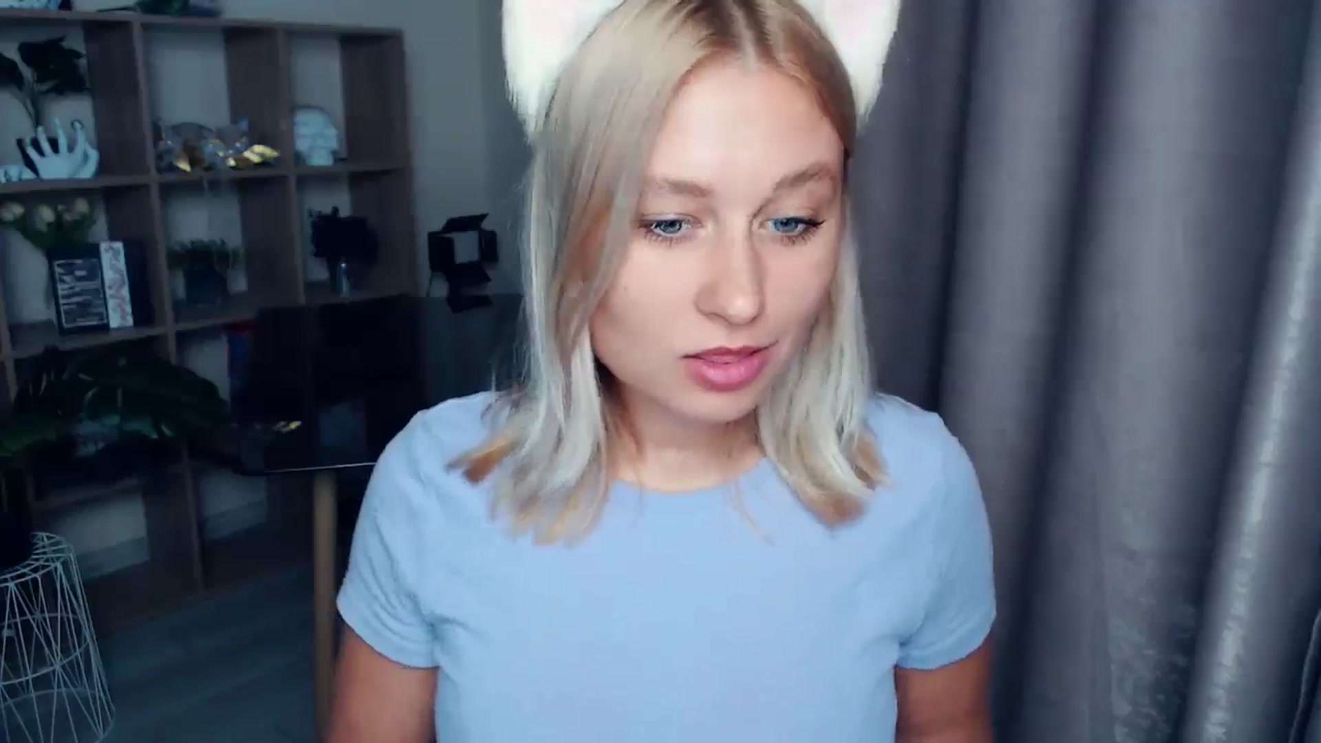 Gallery image thumbnail from Kukla_kolduna's myfreecams stream on, 08/29/2025, 17:33 image 7 of 20