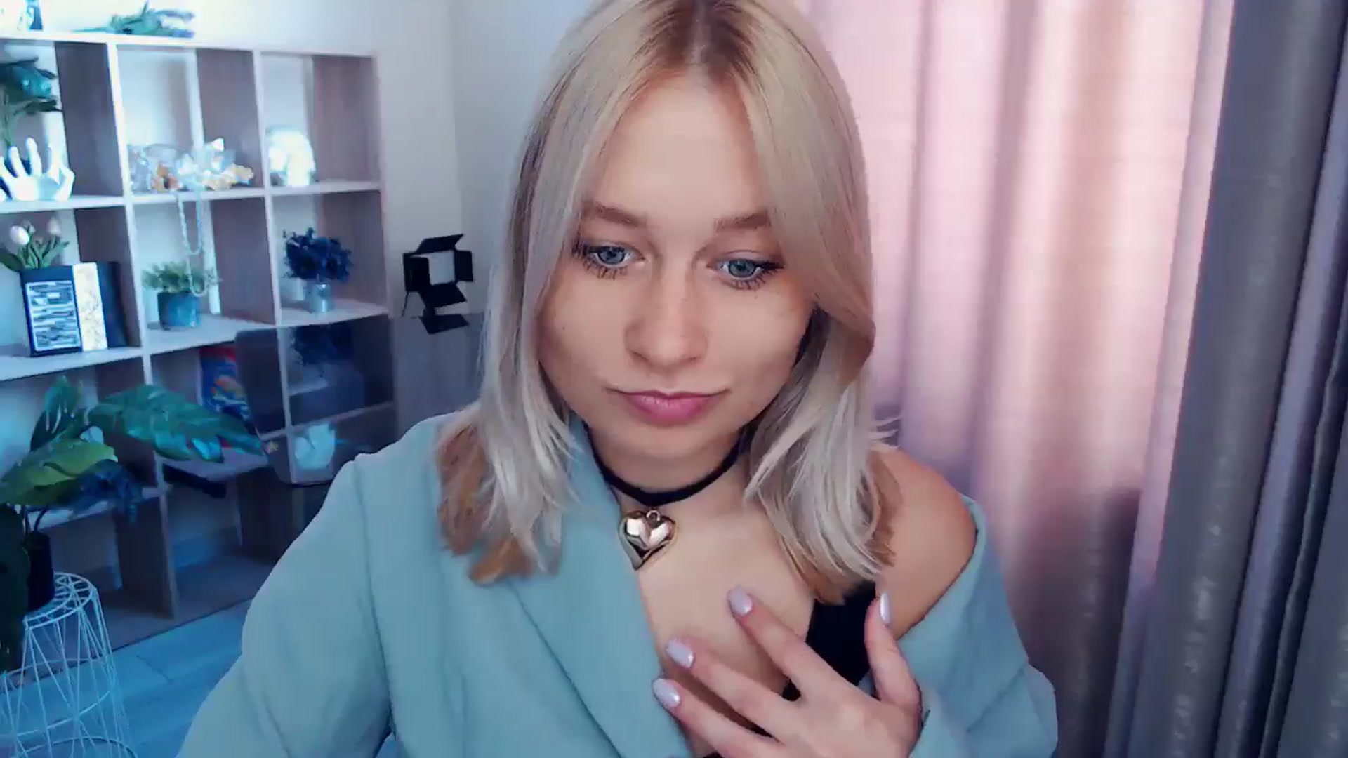 Gallery image thumbnail from Kukla_kolduna's myfreecams stream on, 08/30/2025, 08:34 image 7 of 20