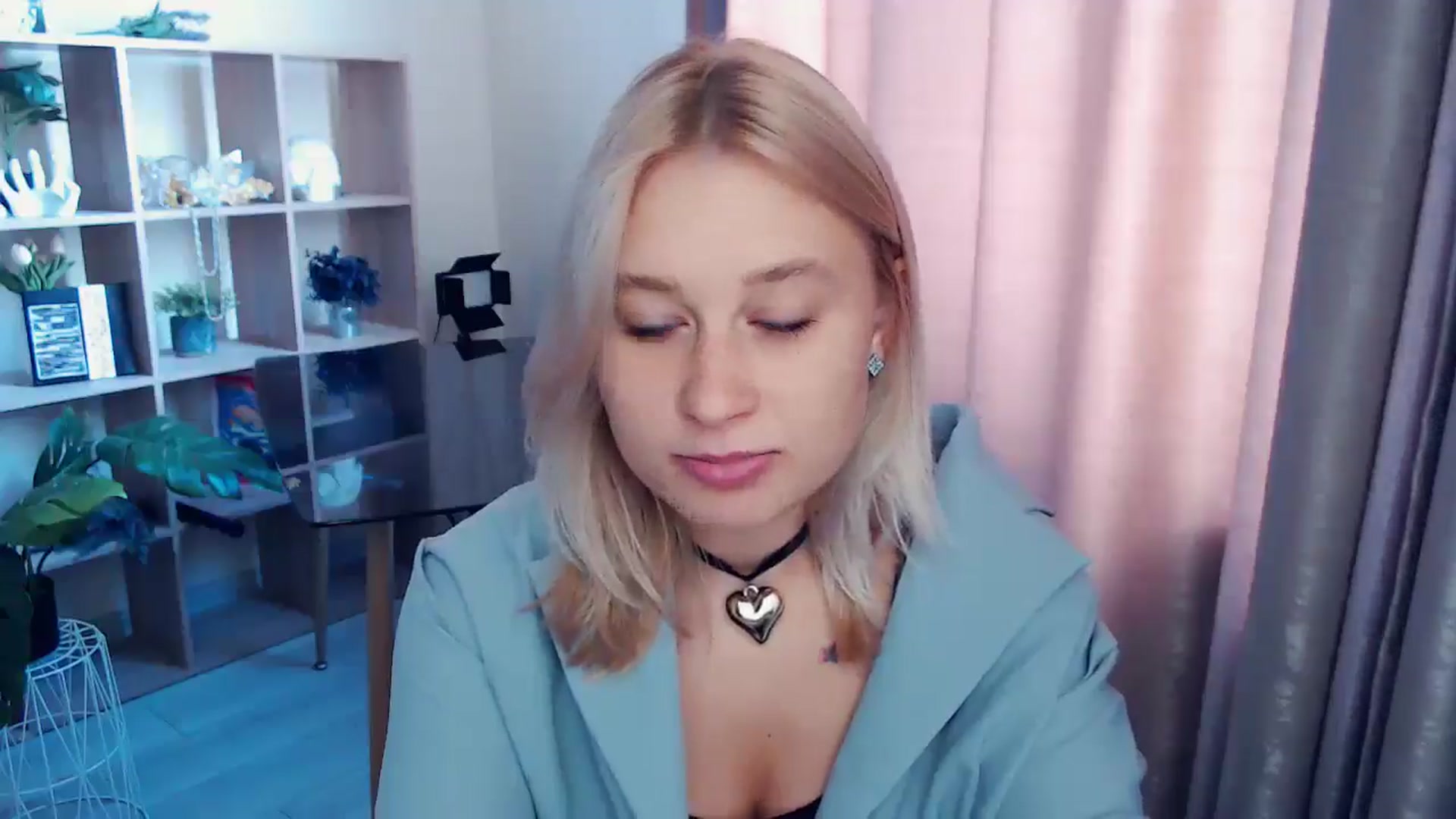 Gallery image thumbnail from Kukla_kolduna's myfreecams stream on, 08/30/2025, 08:34 image 2 of 20