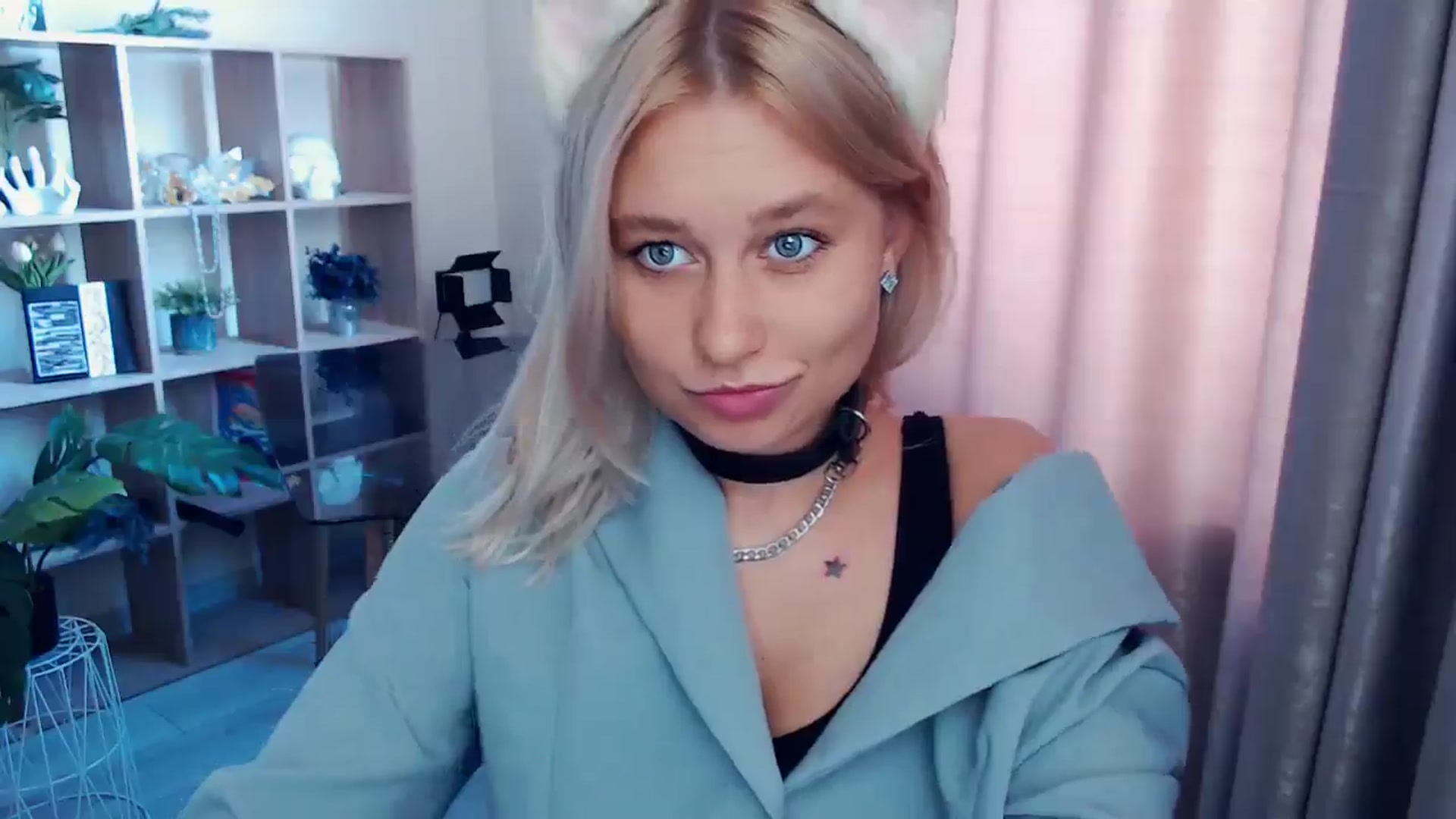 Gallery image thumbnail from Kukla_kolduna's myfreecams stream on, 08/30/2025, 08:34 image 16 of 20