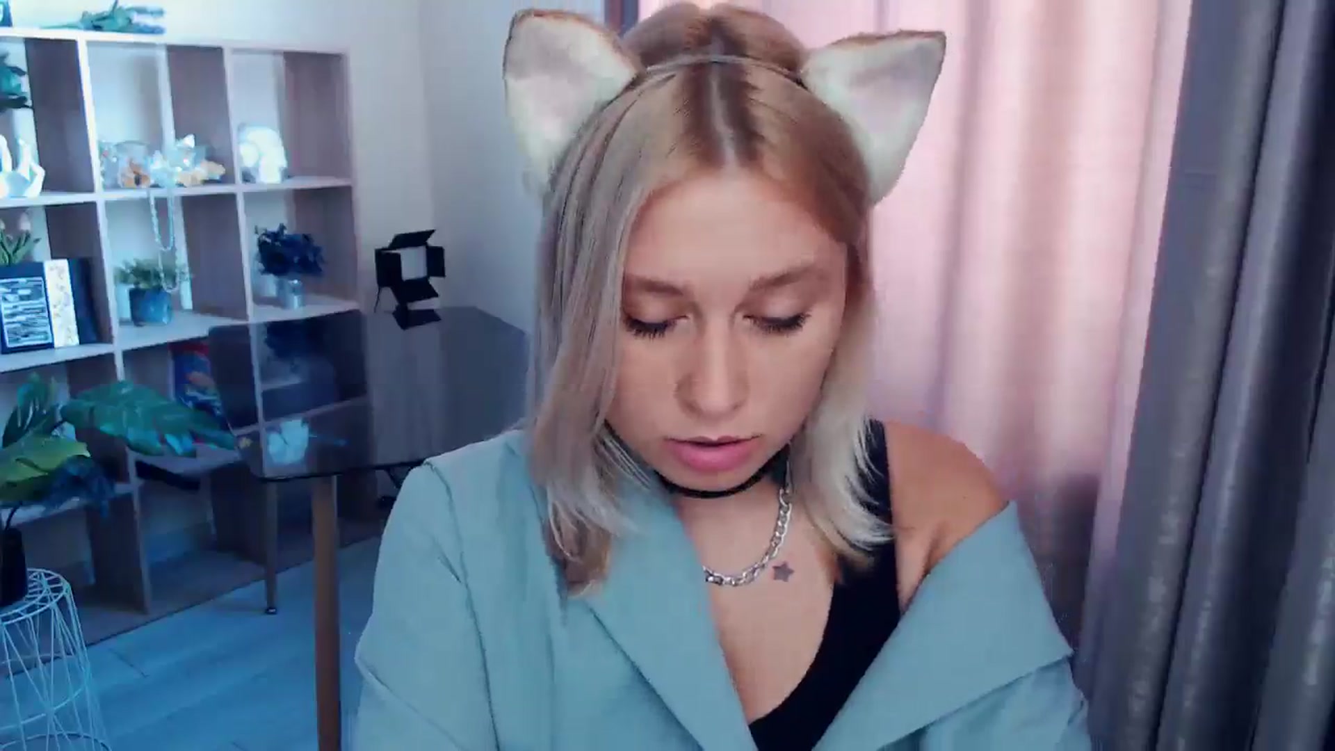 Gallery image thumbnail from Kukla_kolduna's myfreecams stream on, 08/30/2025, 08:34 image 19 of 20