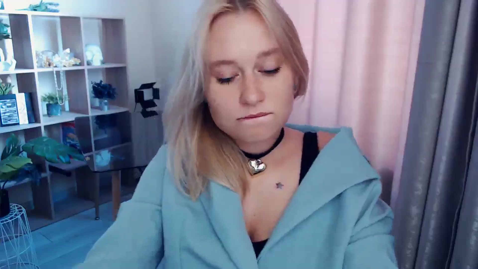 Gallery image thumbnail from Kukla_kolduna's myfreecams stream on, 08/30/2025, 11:46 image 6 of 20