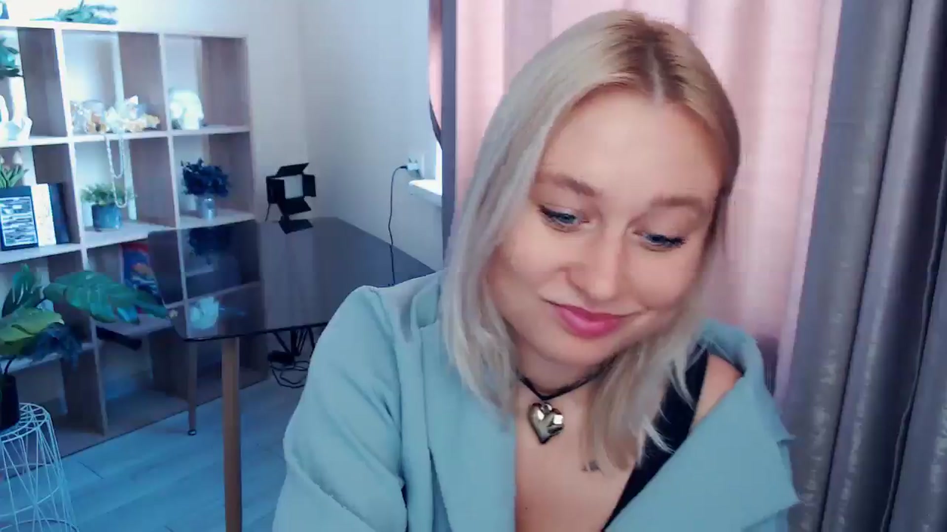 Gallery image thumbnail from Kukla_kolduna's myfreecams stream on, 08/30/2025, 11:46 image 4 of 20