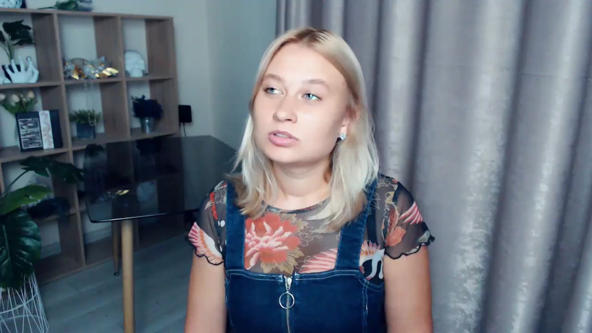 Gallery image thumbnail from Kukla_kolduna's myfreecams stream on, 08/31/2025, 17:35 image 15 of 20