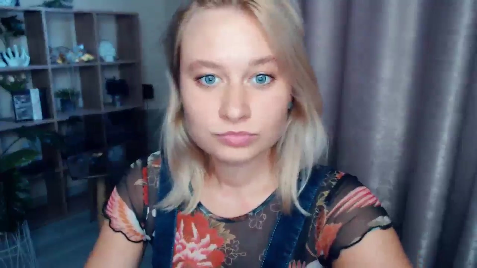 Gallery image thumbnail from Kukla_kolduna's myfreecams stream on, 08/31/2025, 17:35 image 10 of 20