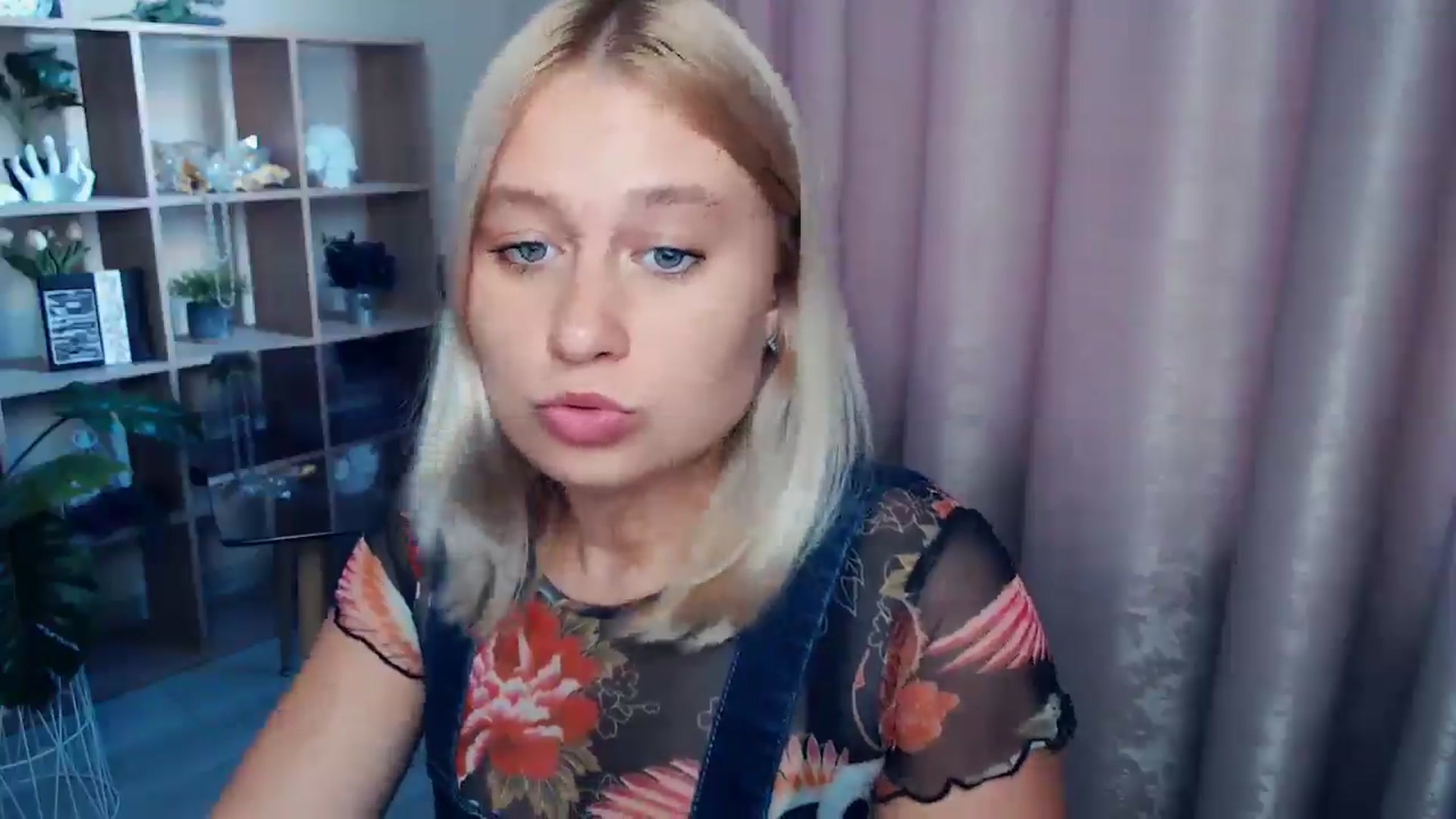 Gallery image thumbnail from Kukla_kolduna's myfreecams stream on, 08/31/2025, 17:35 image 4 of 20