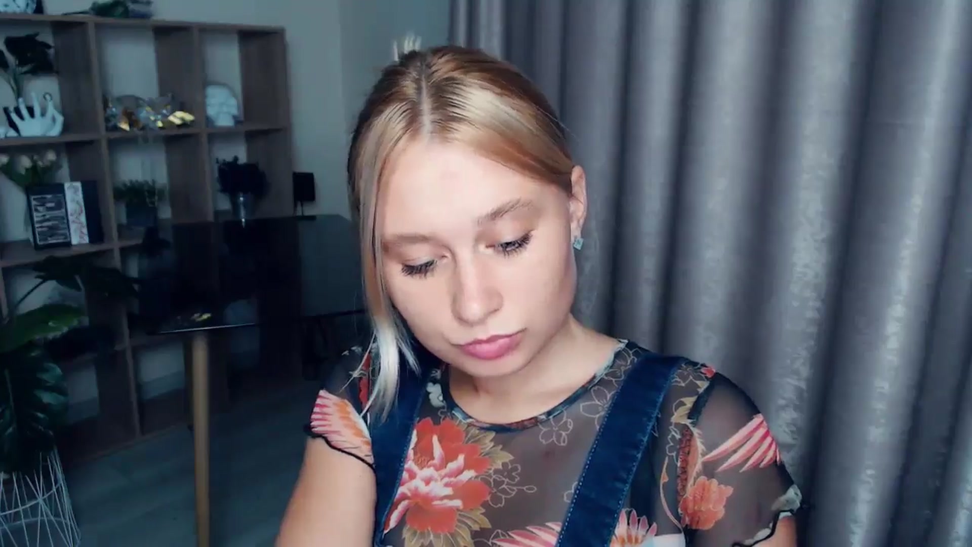 Gallery image thumbnail from Kukla_kolduna's myfreecams stream on, 08/31/2025, 17:58 image 2 of 20