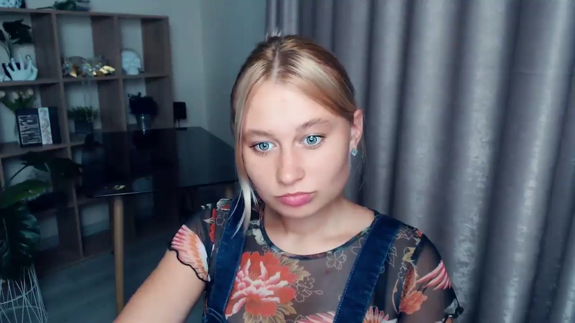 Gallery image thumbnail from Kukla_kolduna's myfreecams stream on, 08/31/2025, 17:58 image 16 of 20