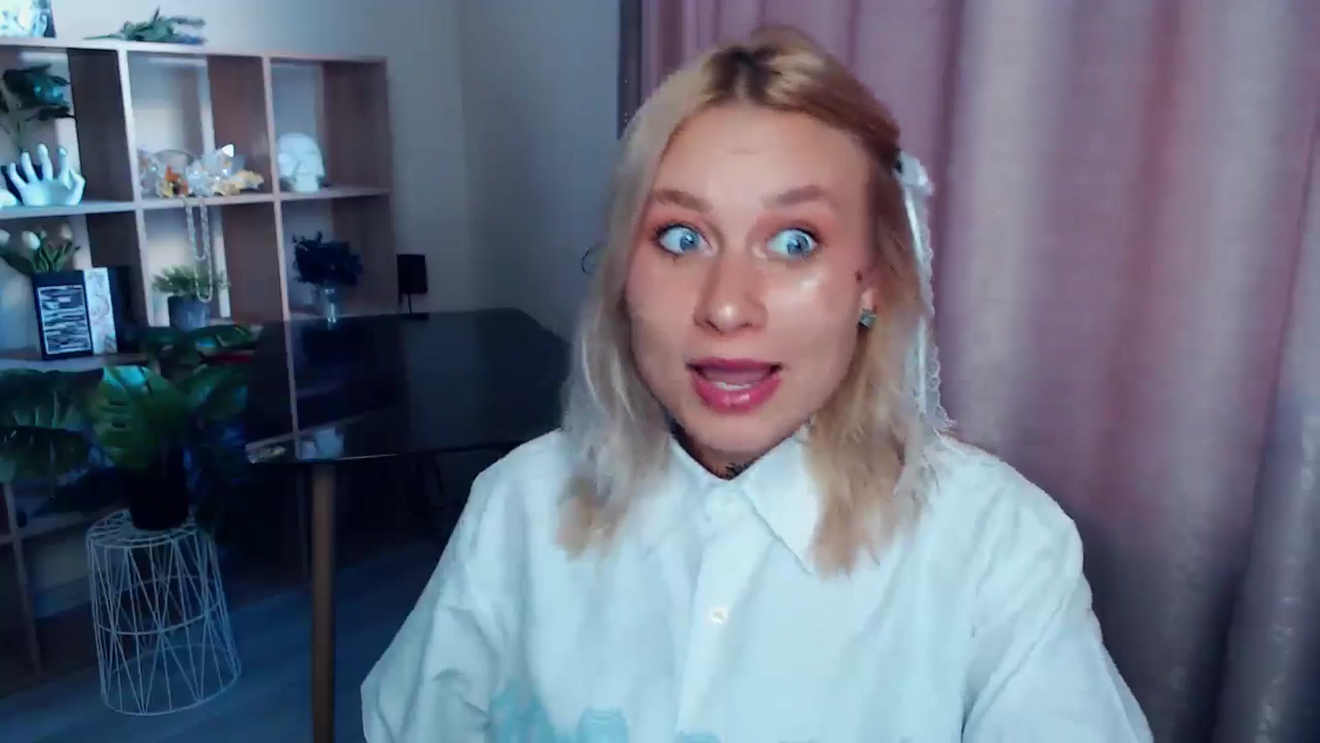Gallery image thumbnail from Kukla_kolduna's myfreecams stream on, 09/04/2025, 17:18 image 7 of 20
