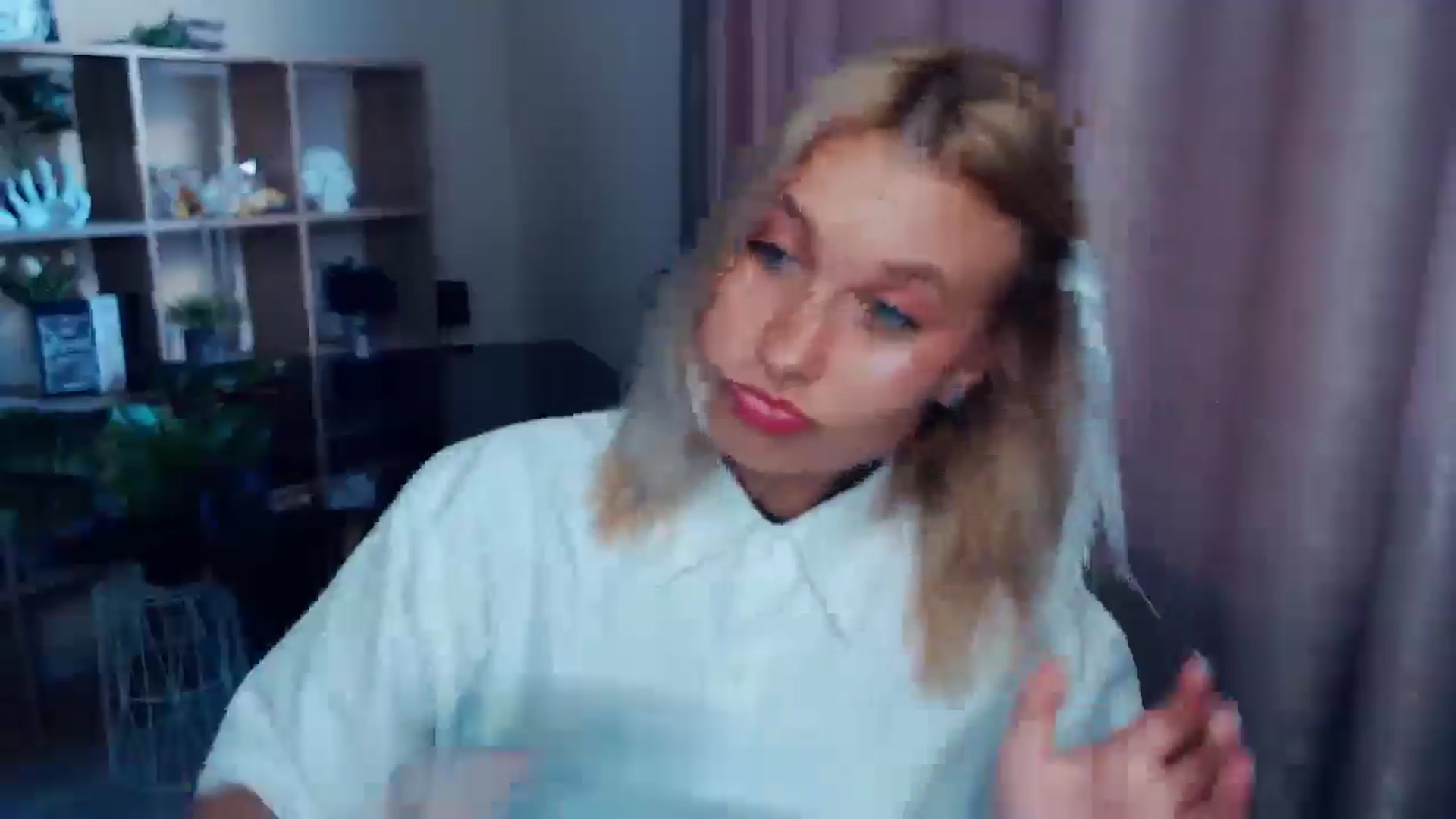 Gallery image thumbnail from Kukla_kolduna's myfreecams stream on, 09/04/2025, 17:18 image 8 of 20