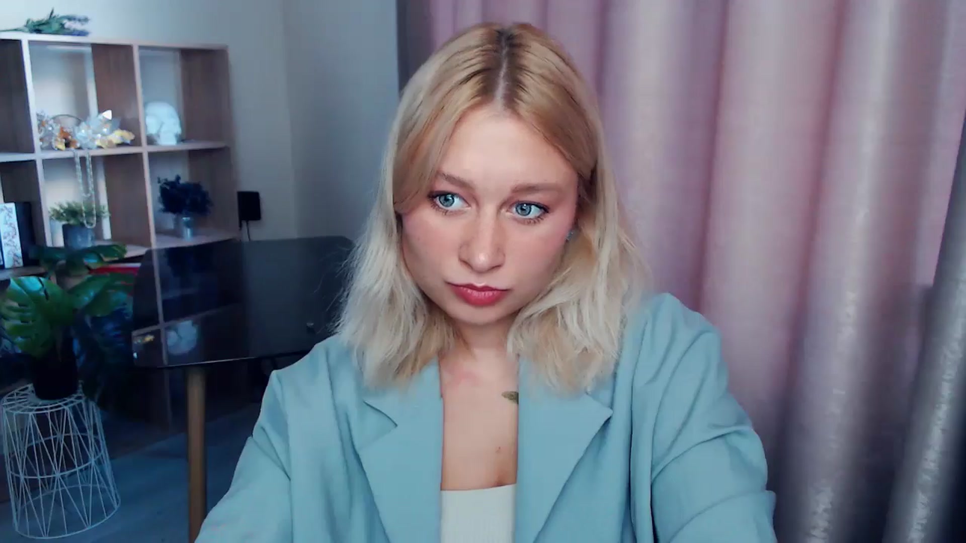Gallery image thumbnail from Kukla_kolduna's myfreecams stream on, 09/05/2025, 16:19 image 13 of 20