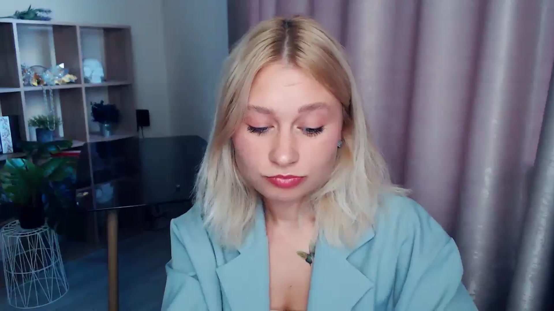Gallery image thumbnail from Kukla_kolduna's myfreecams stream on, 09/05/2025, 16:19 image 17 of 20
