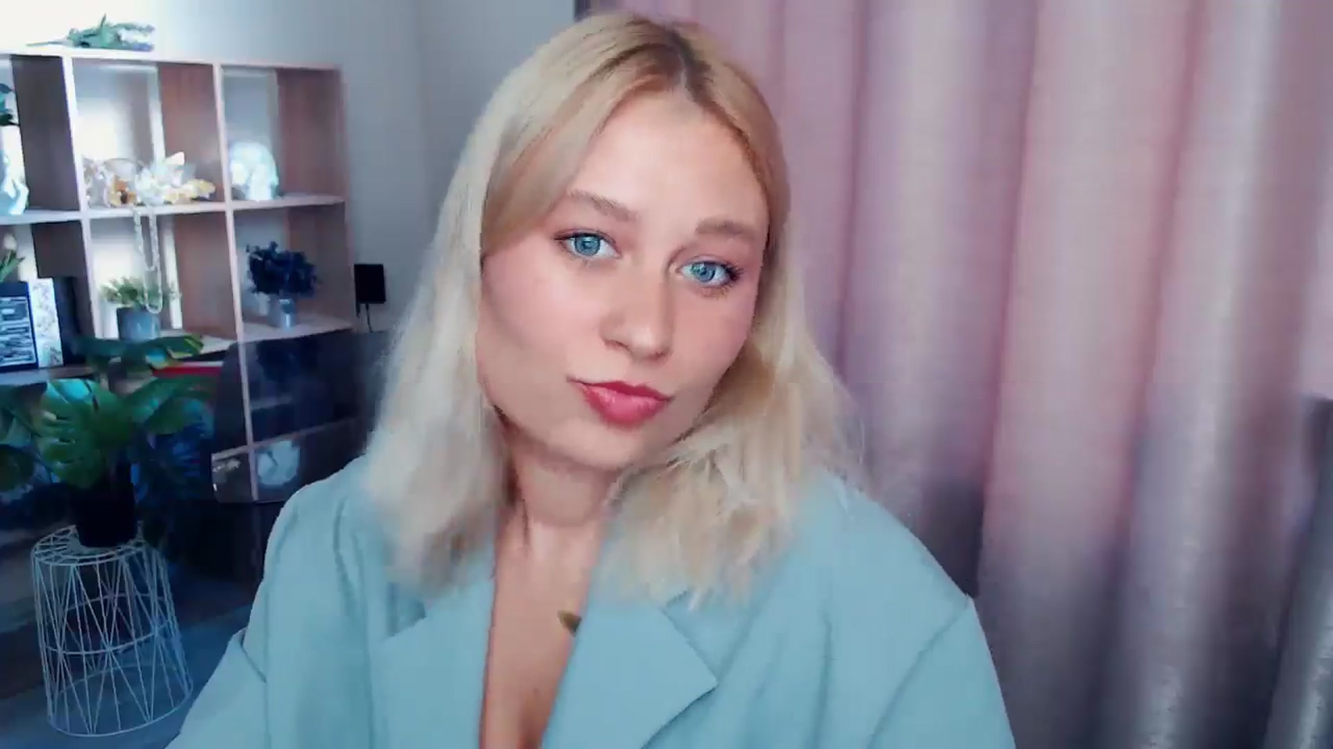 Gallery image thumbnail from Kukla_kolduna's myfreecams stream on, 09/05/2025, 16:19 image 6 of 20