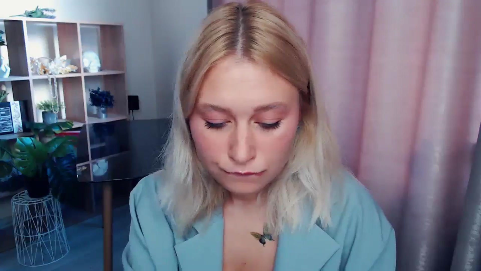 Gallery image thumbnail from Kukla_kolduna's myfreecams stream on, 09/05/2025, 16:19 image 4 of 20