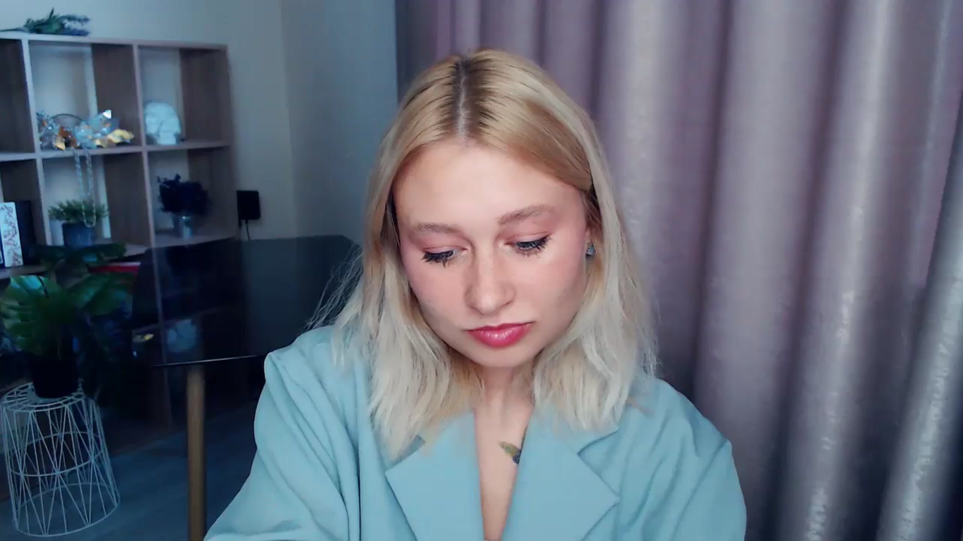 Gallery image thumbnail from Kukla_kolduna's myfreecams stream on, 09/05/2025, 16:19 image 19 of 20