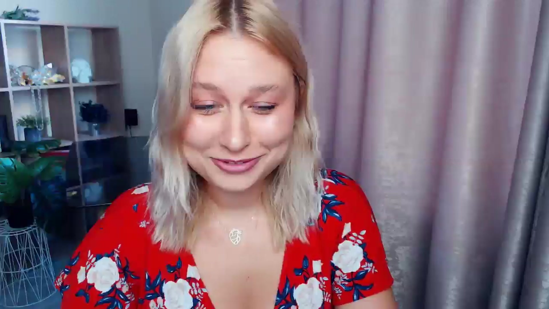 Gallery image thumbnail from Kukla_kolduna's myfreecams stream on, 09/06/2025, 15:59 image 19 of 20