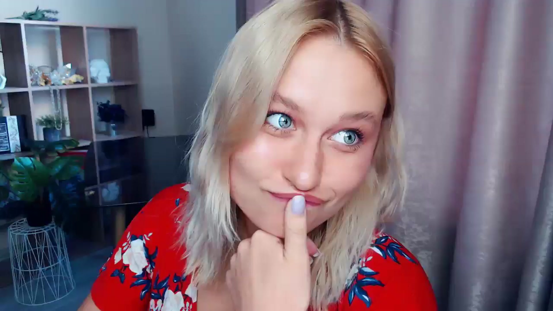 Gallery image thumbnail from Kukla_kolduna's myfreecams stream on, 09/06/2025, 15:59 image 17 of 20