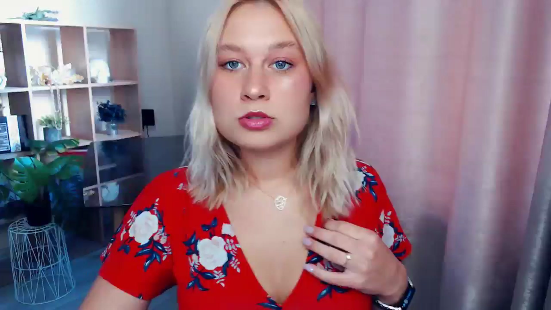 Gallery image thumbnail from Kukla_kolduna's myfreecams stream on, 09/06/2025, 15:59 image 1 of 20