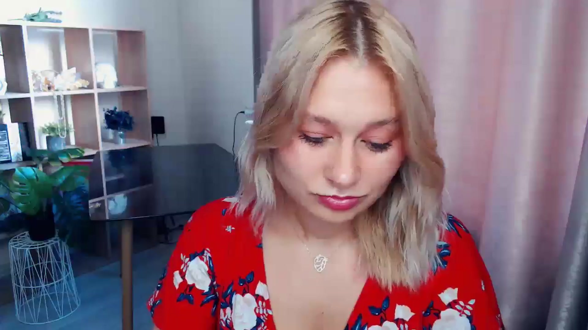 Gallery image thumbnail from Kukla_kolduna's myfreecams stream on, 09/06/2025, 15:59 image 3 of 20