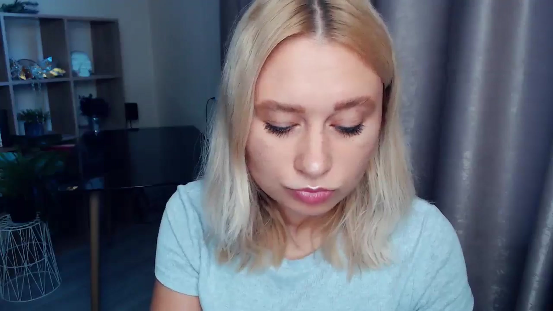 Gallery image thumbnail from Kukla_kolduna's myfreecams stream on, 09/11/2025, 16:17 image 15 of 20