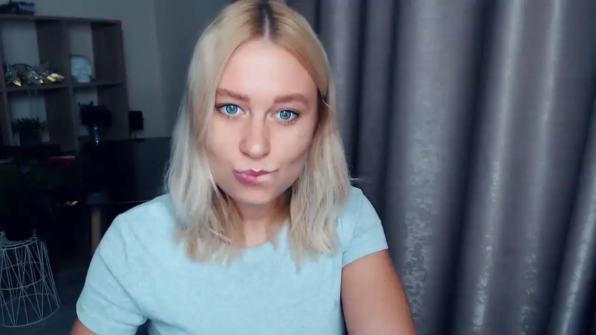 Gallery image thumbnail from Kukla_kolduna's myfreecams stream on, 09/11/2025, 17:30 image 7 of 20