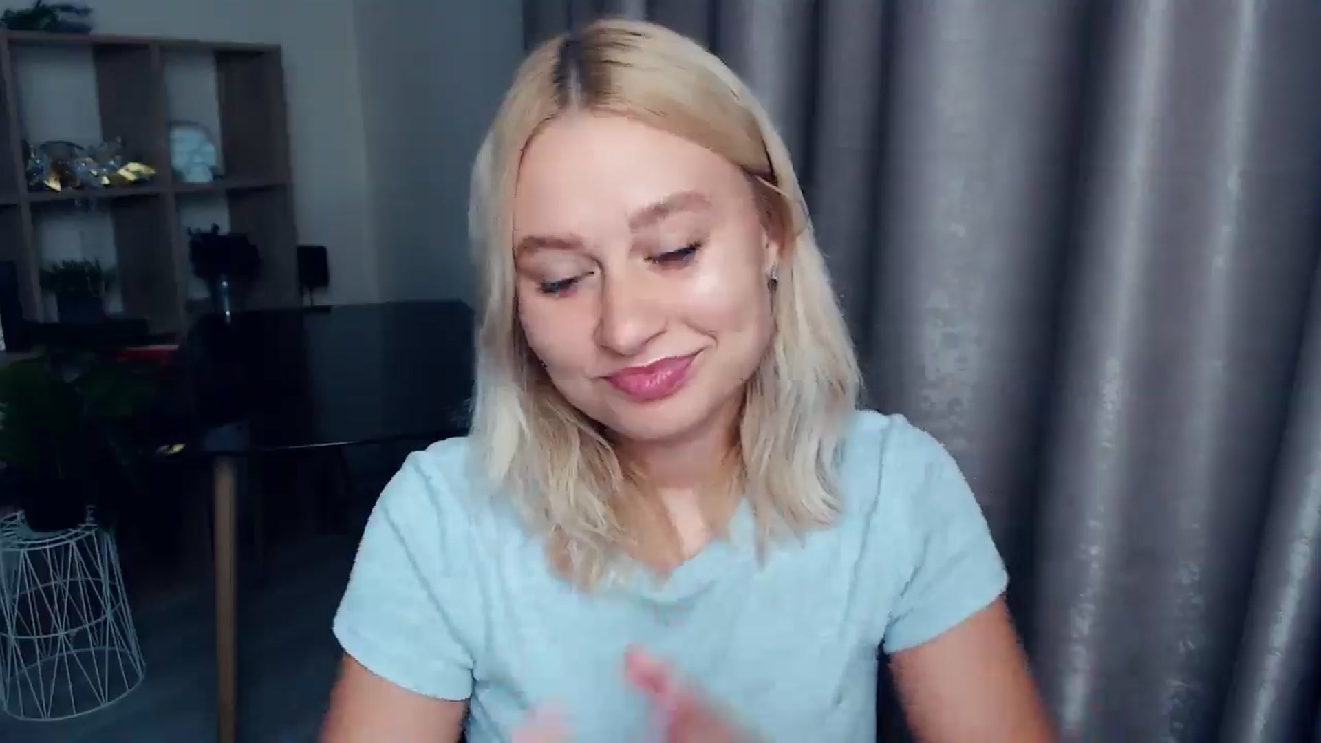 Gallery image thumbnail from Kukla_kolduna's myfreecams stream on, 09/11/2025, 17:30 image 5 of 20