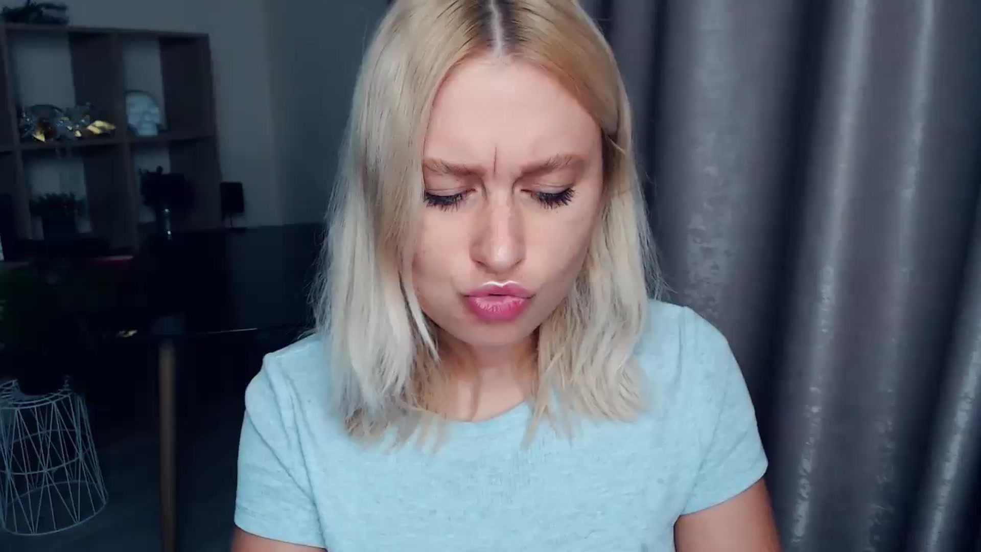 Gallery image thumbnail from Kukla_kolduna's myfreecams stream on, 09/11/2025, 17:30 image 2 of 20