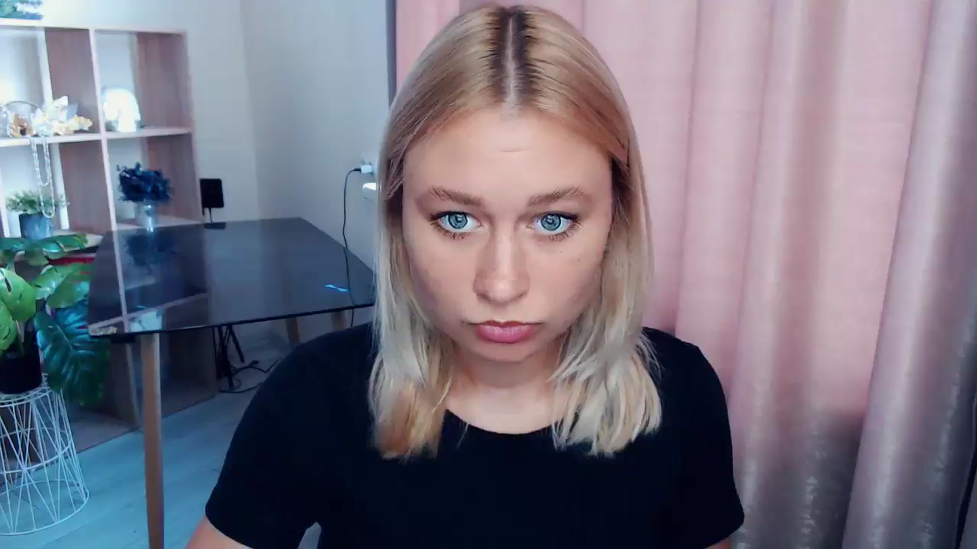 Gallery image thumbnail from Kukla_kolduna's myfreecams stream on, 09/12/2025, 14:55 image 2 of 20