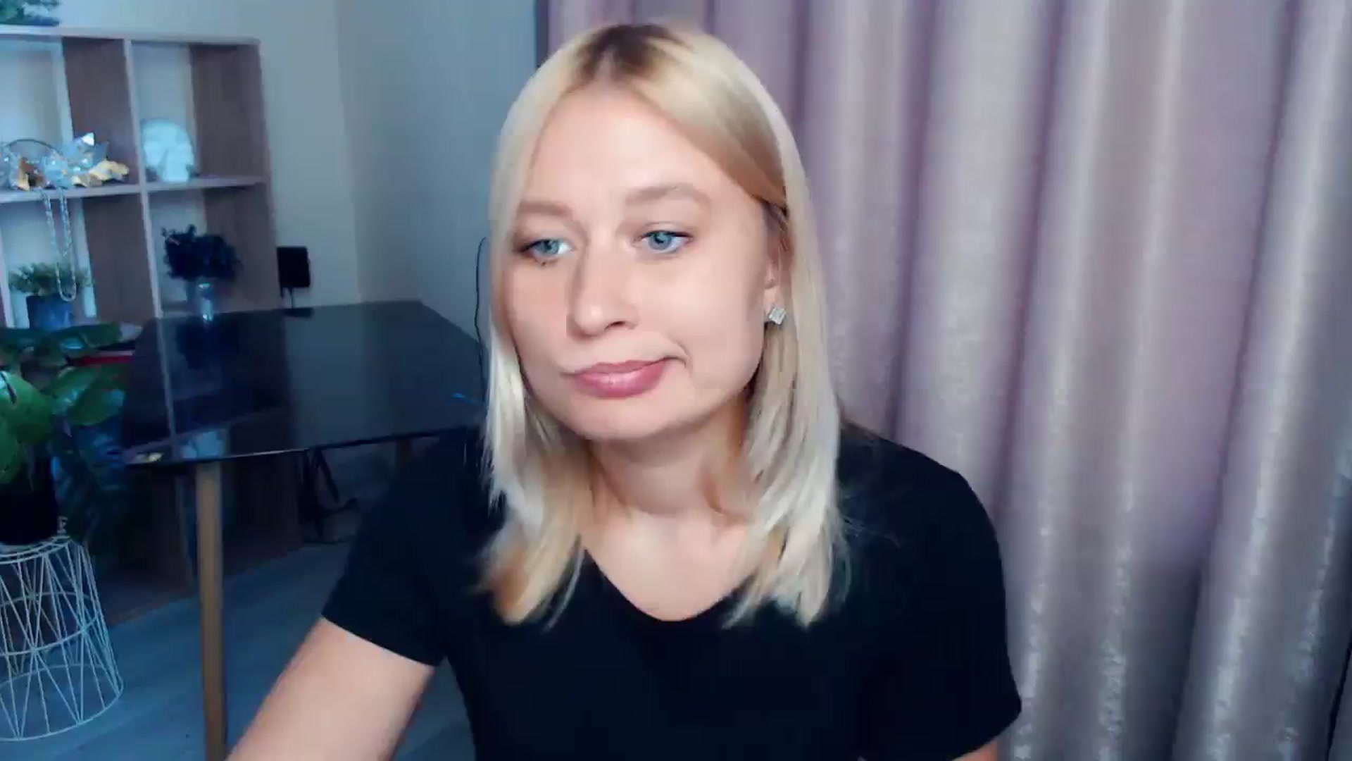 Gallery image thumbnail from Kukla_kolduna's myfreecams stream on, 09/12/2025, 16:23 image 2 of 20