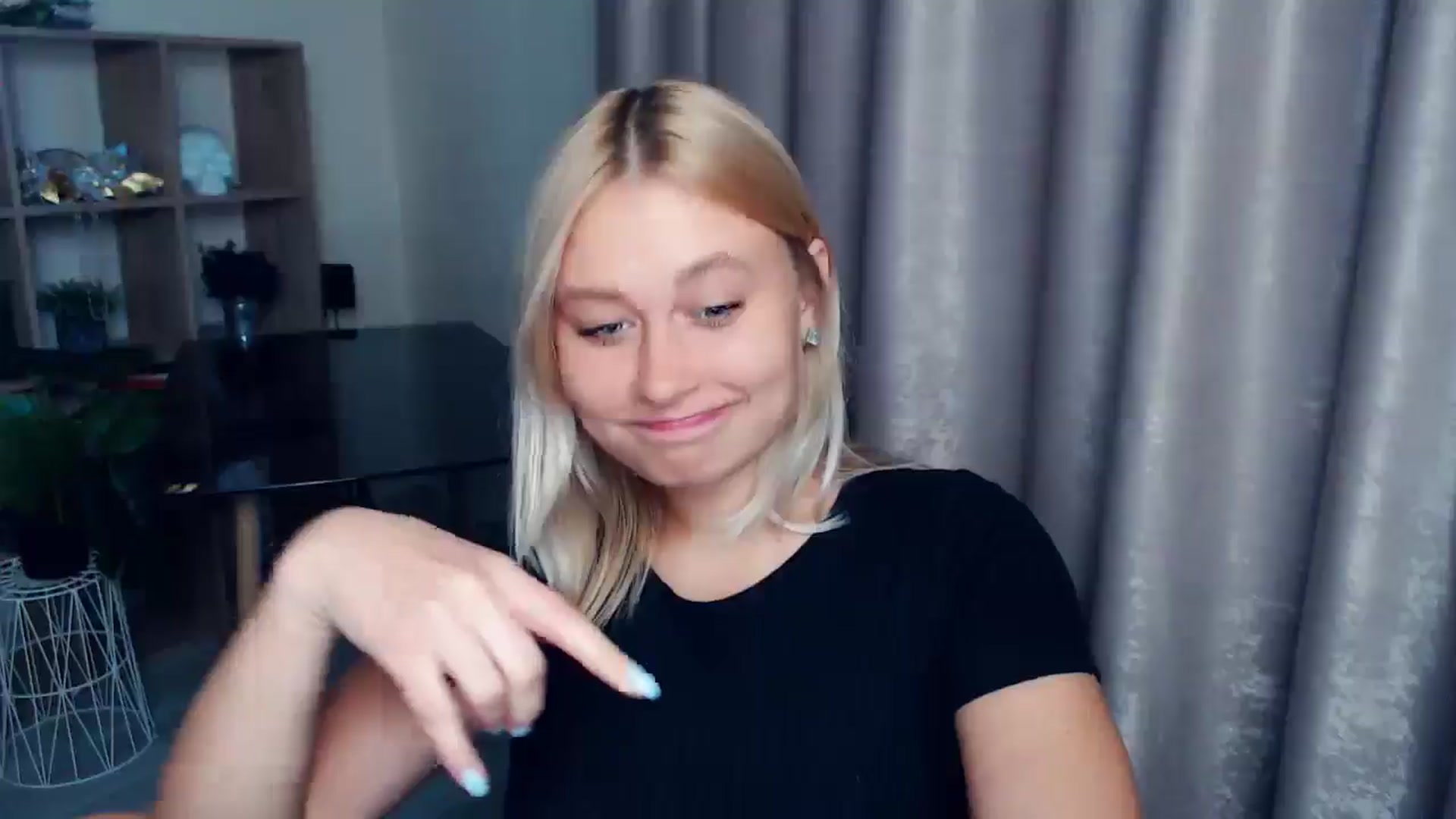 Gallery image thumbnail from Kukla_kolduna's myfreecams stream on, 09/12/2025, 16:23 image 20 of 20