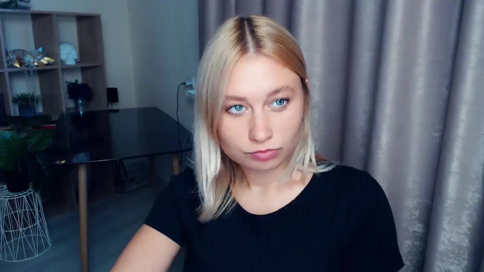 Gallery image thumbnail from Kukla_kolduna's myfreecams stream on, 09/12/2025, 16:23 image 18 of 20