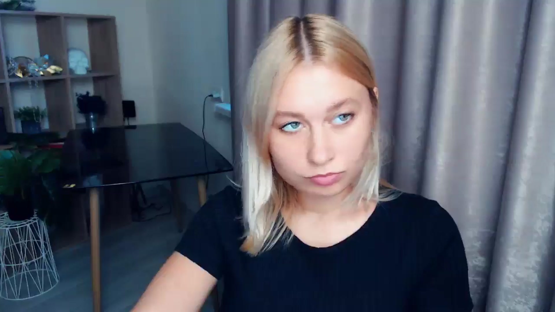 Gallery image thumbnail from Kukla_kolduna's myfreecams stream on, 09/12/2025, 16:23 image 19 of 20
