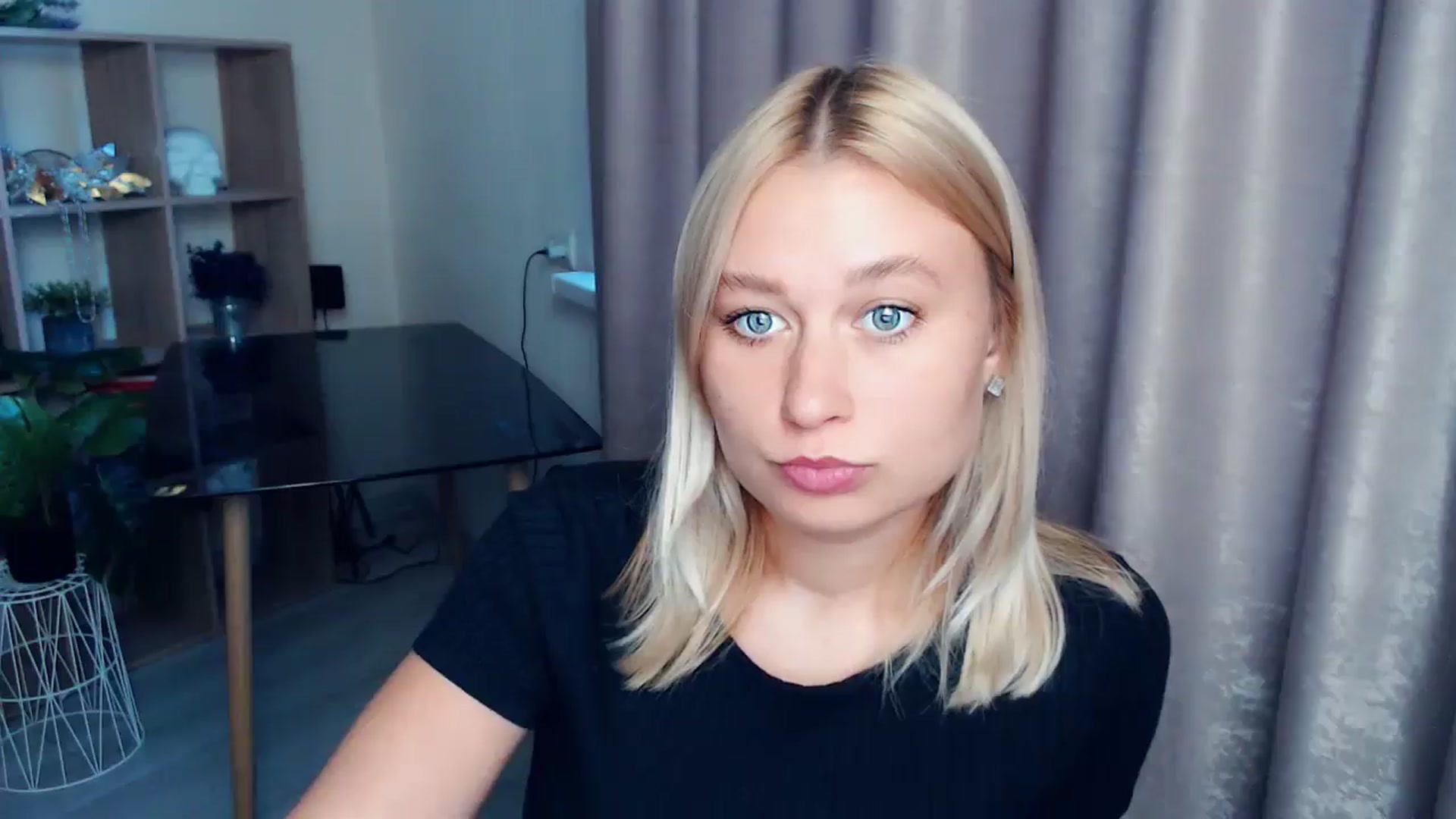 Gallery image thumbnail from Kukla_kolduna's myfreecams stream on, 09/12/2025, 16:23 image 14 of 20