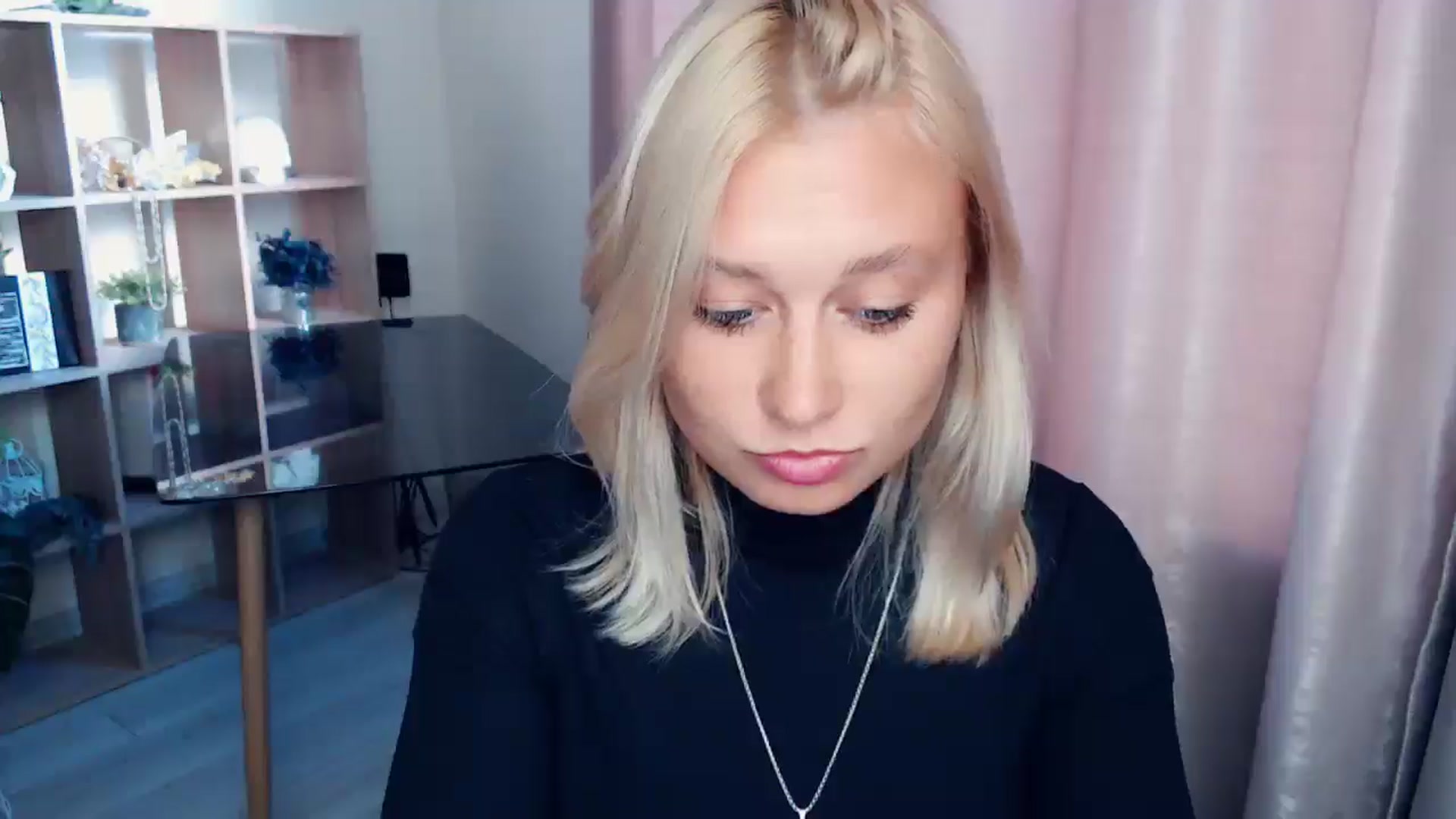 Gallery image thumbnail from Kukla_kolduna's myfreecams stream on, 09/27/2025, 14:39 image 7 of 20