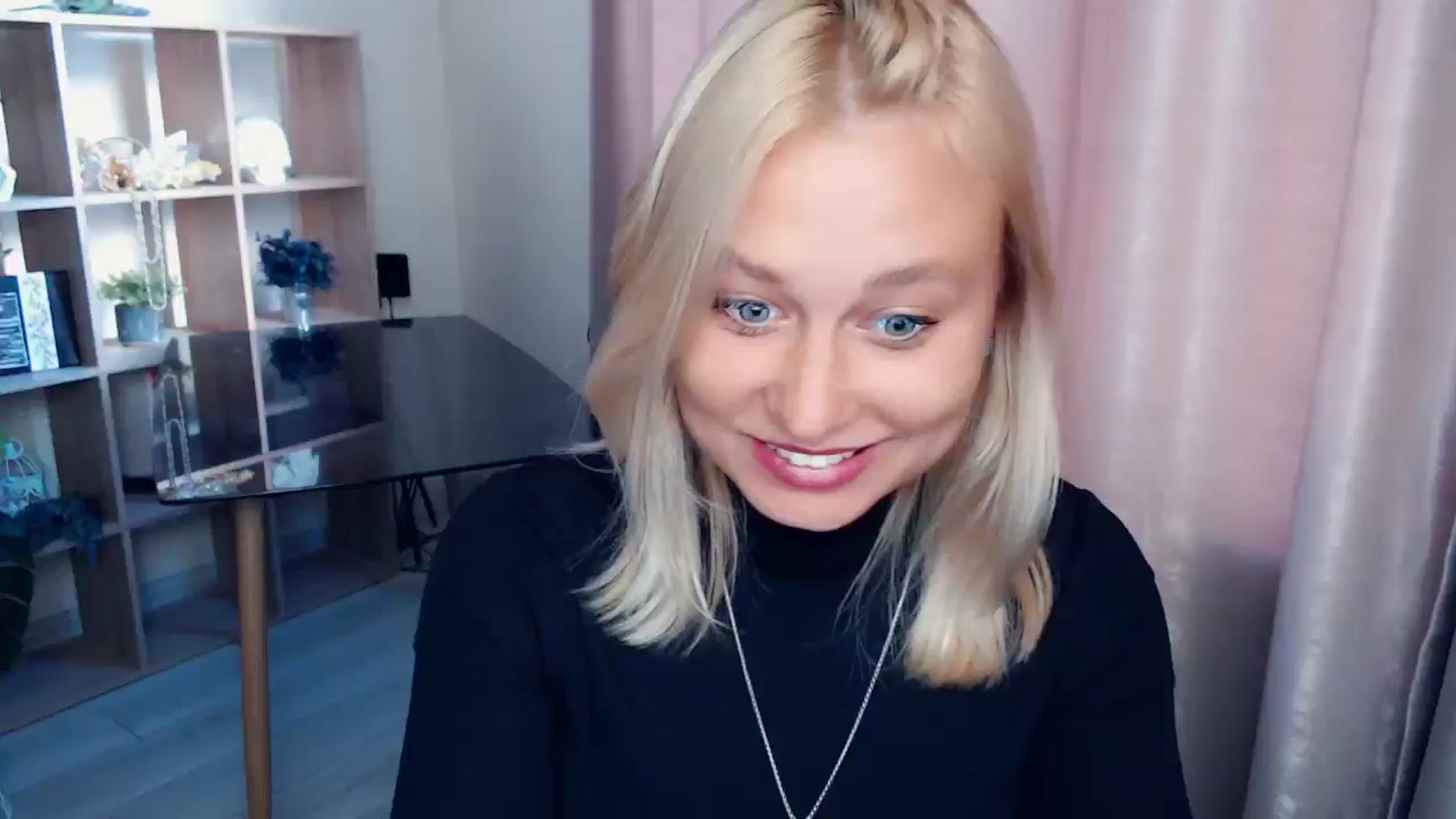 Gallery image thumbnail from Kukla_kolduna's myfreecams stream on, 09/27/2025, 14:39 image 8 of 20