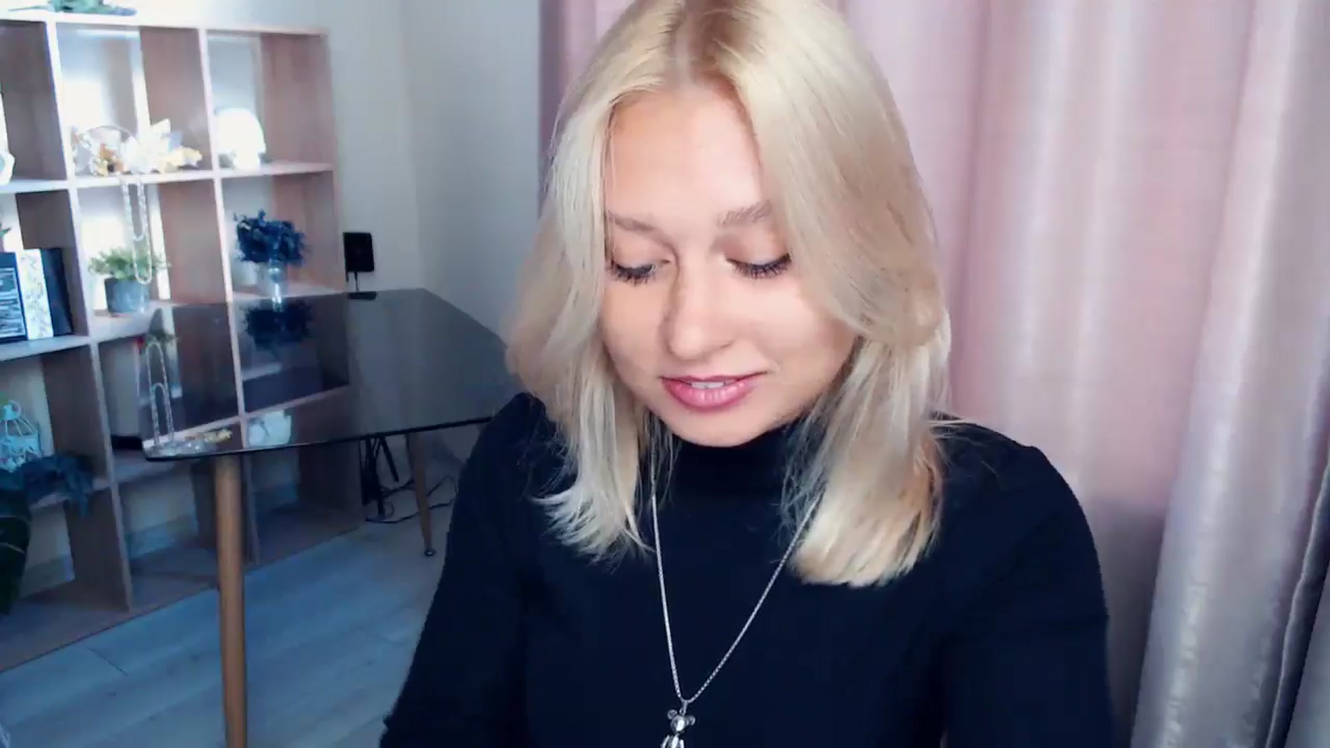 Gallery image thumbnail from Kukla_kolduna's myfreecams stream on, 09/27/2025, 14:39 image 15 of 20